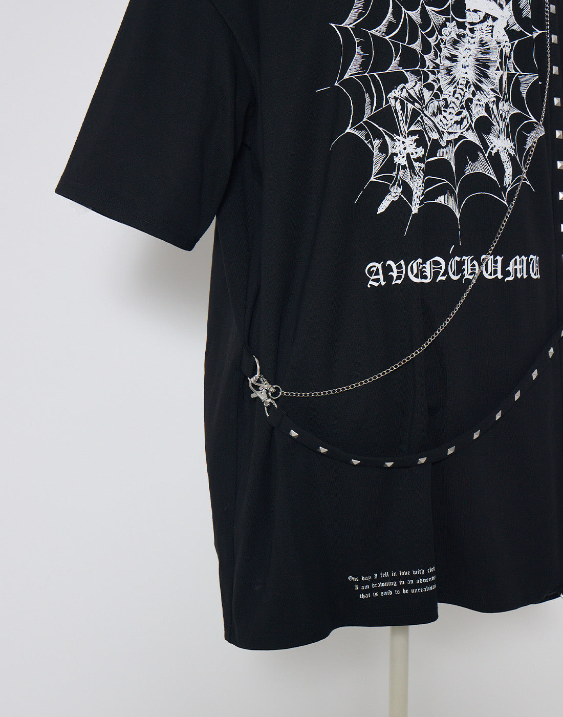 AVENCHUMU Skull illustration print studded cross t-shirt