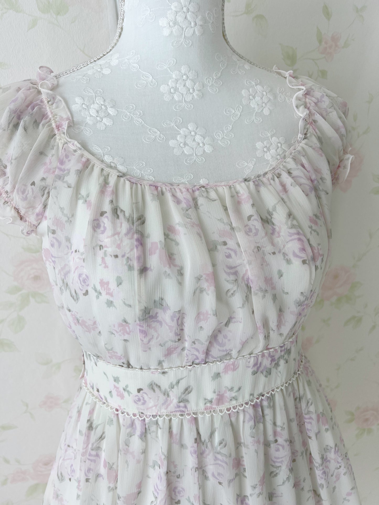L’EST ROSE Soft Rose Chiffon Dress (Light Pink)