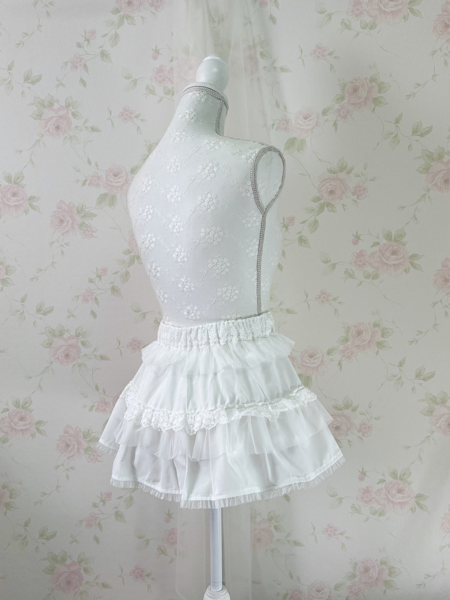 GRL Tulle Lace Shoujo Skirt (White)