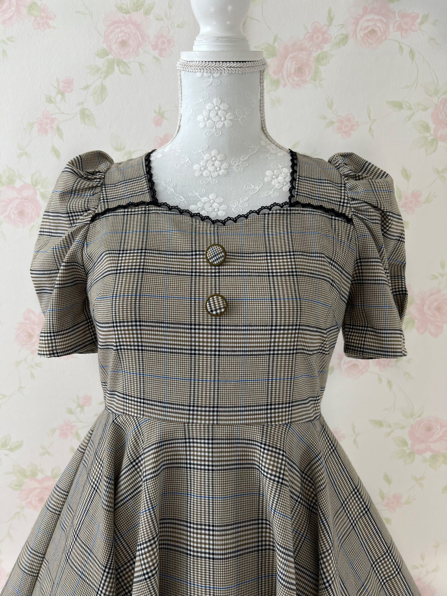 Honey Cinnamon Puff Sleeved Checked Dress