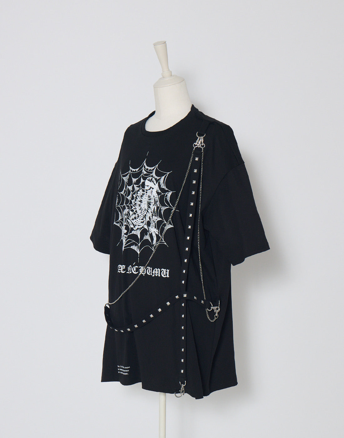 AVENCHUMU Skull illustration print studded cross t-shirt