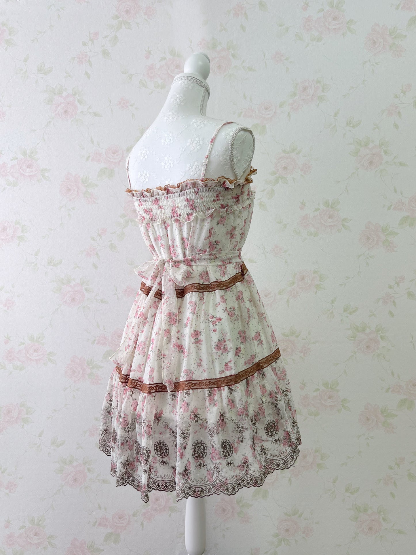L’EST ROSE Petite Floral Lace Camisole Dress (Ivory)