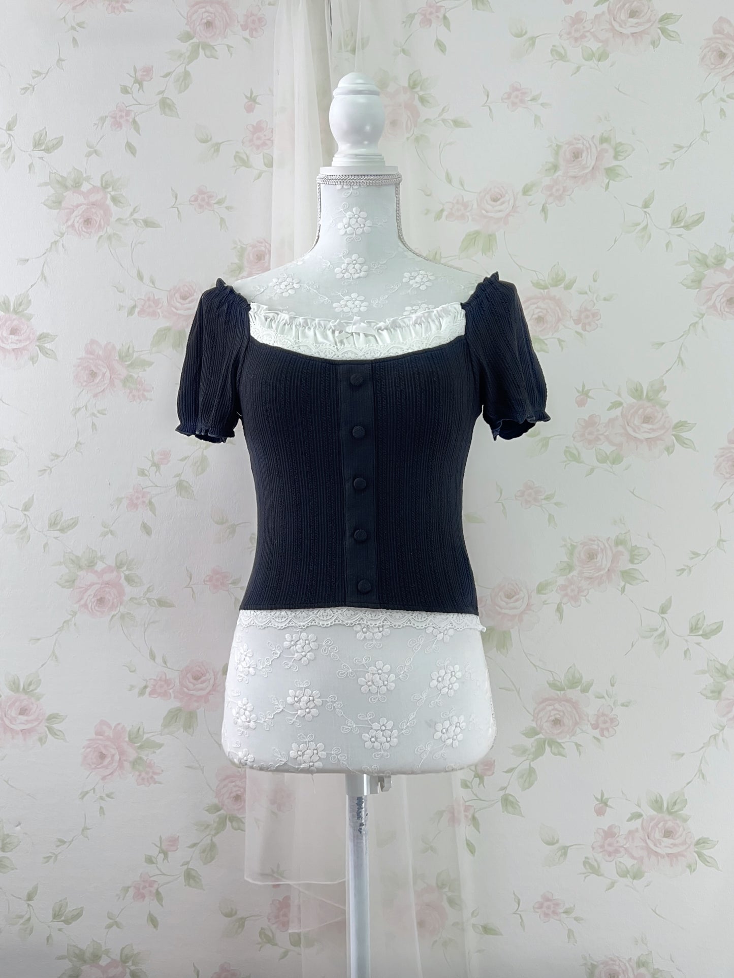 GRL Lace Shoujo Milkmaid Tops (Black)