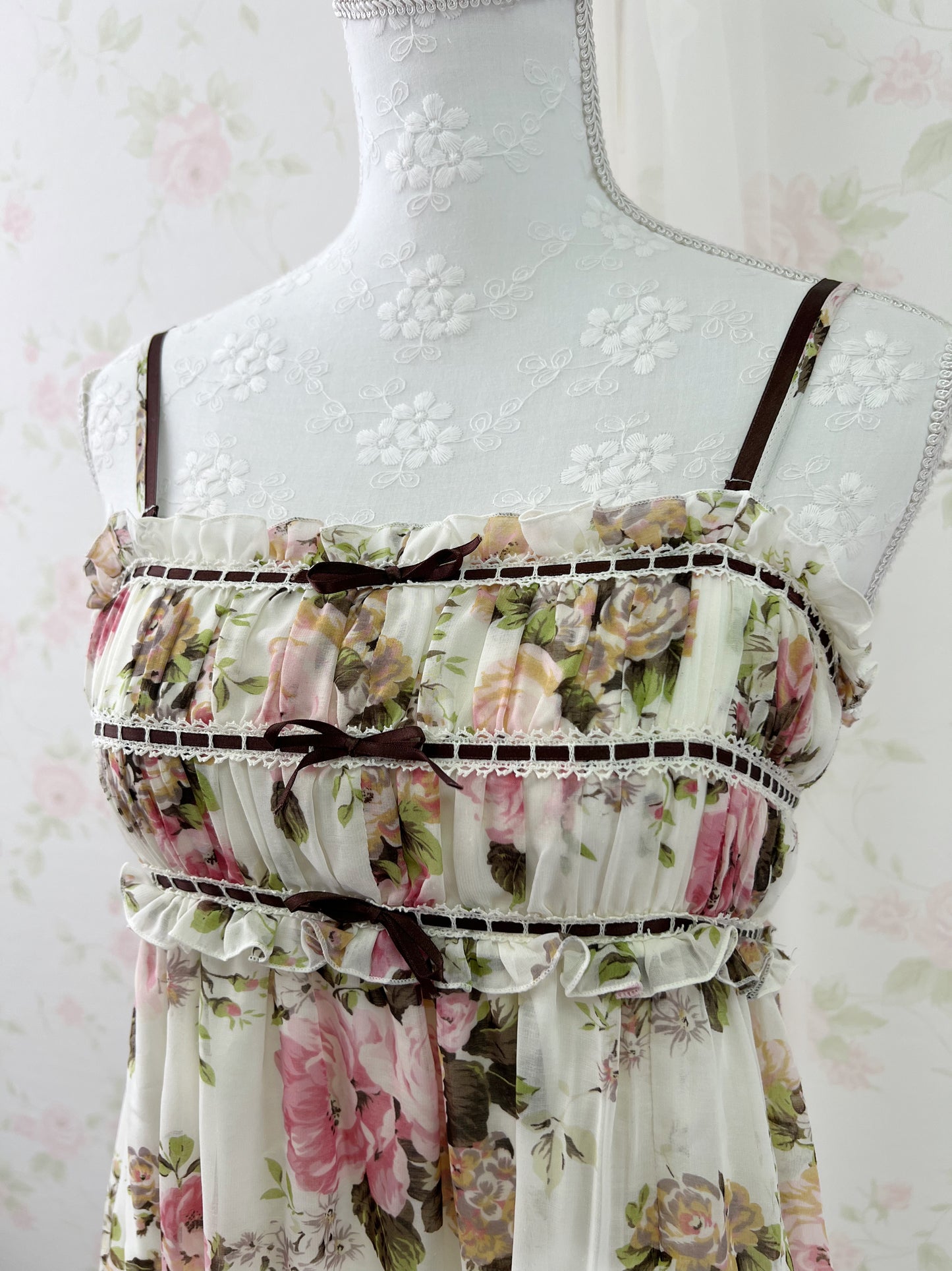 (11% OFF) L'EST ROSE Triple Bow Chiffon Floral Dress