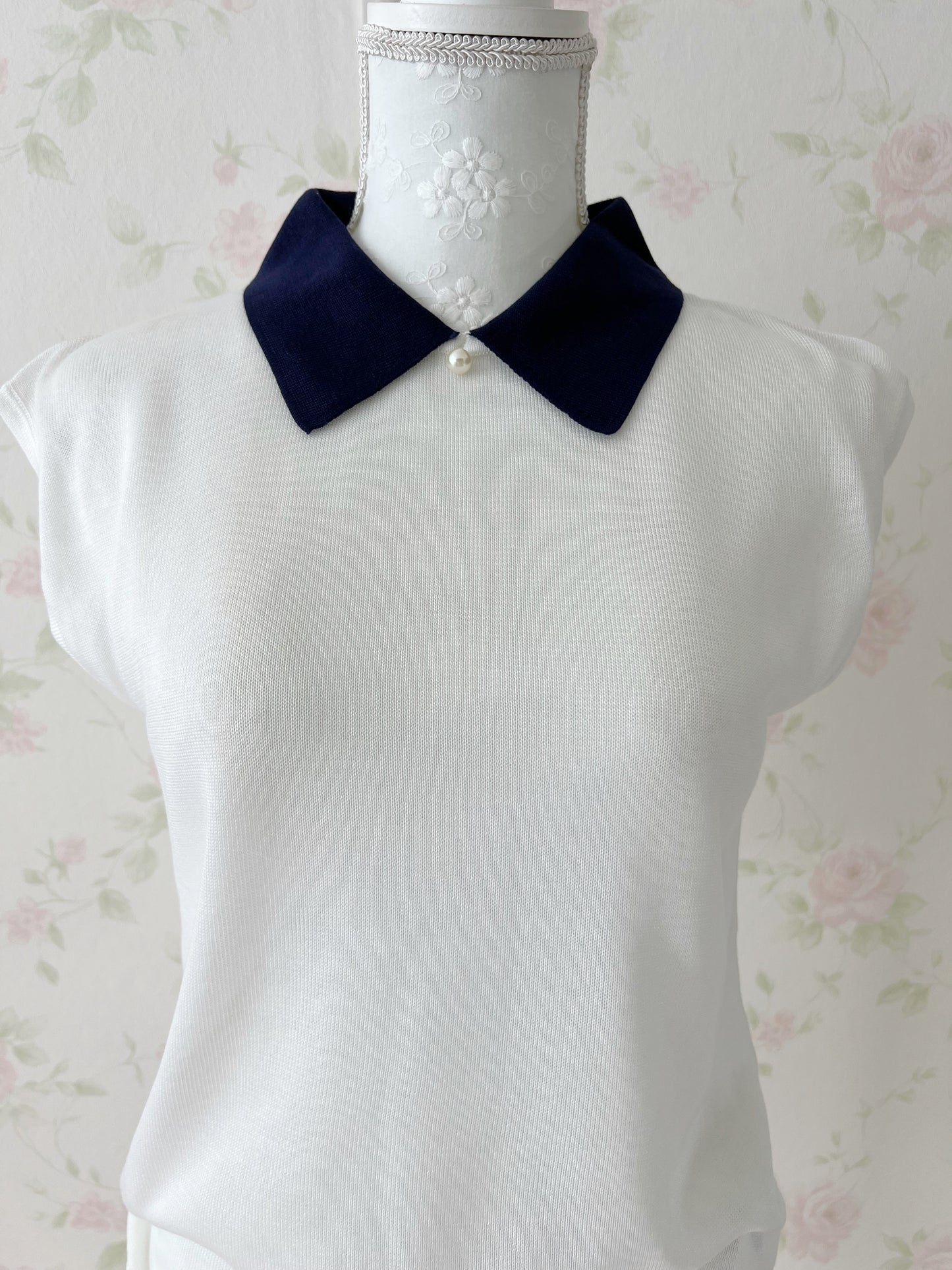 Preppy Collar Pearl Top (White)