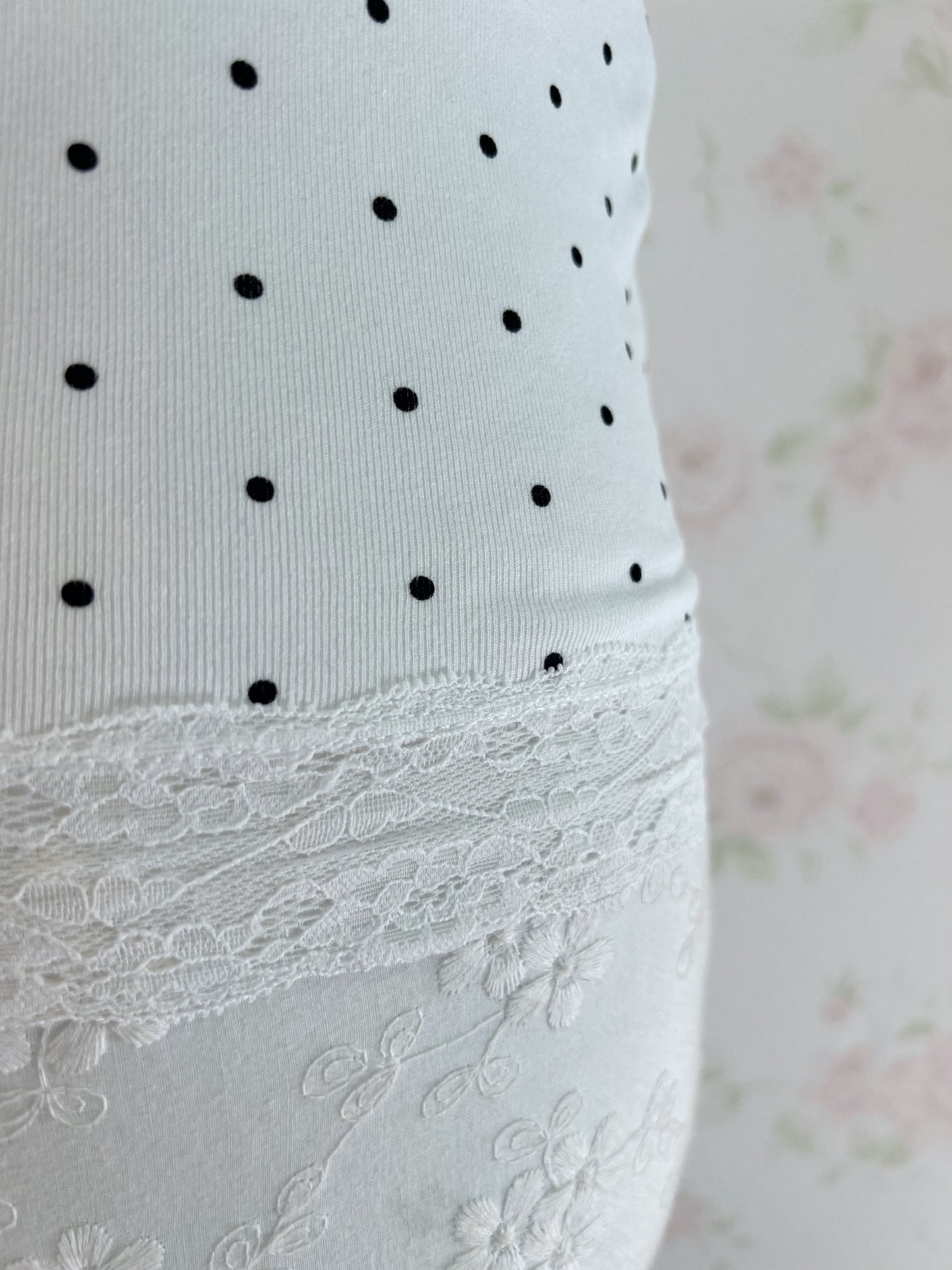 Polka Dot Lacy Hem Camisole With Cups (White)