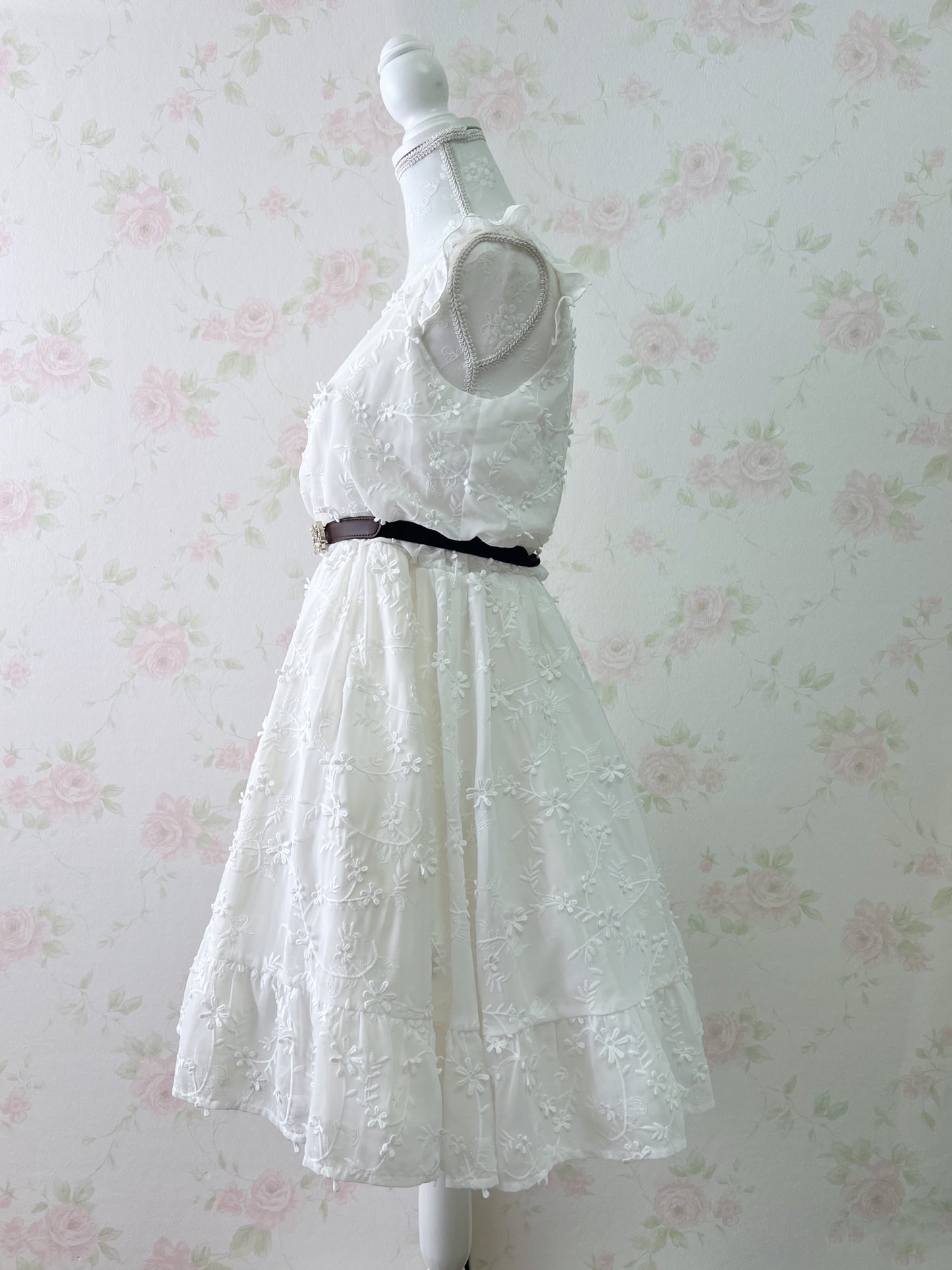 Prime Pattern Floral Lace Shoujo Dress (White)