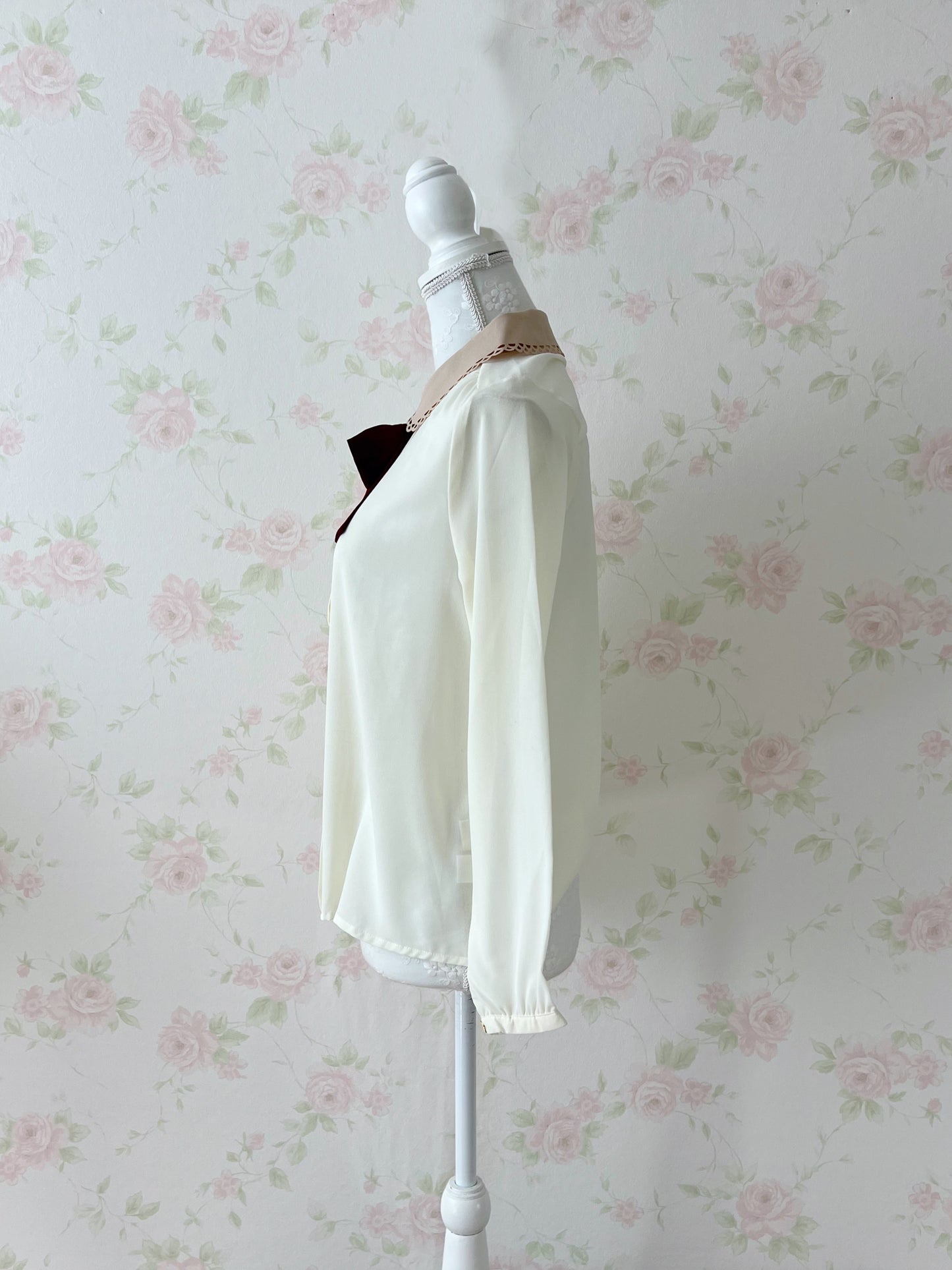 Arrow Treble Clef Charm Bow Blouse