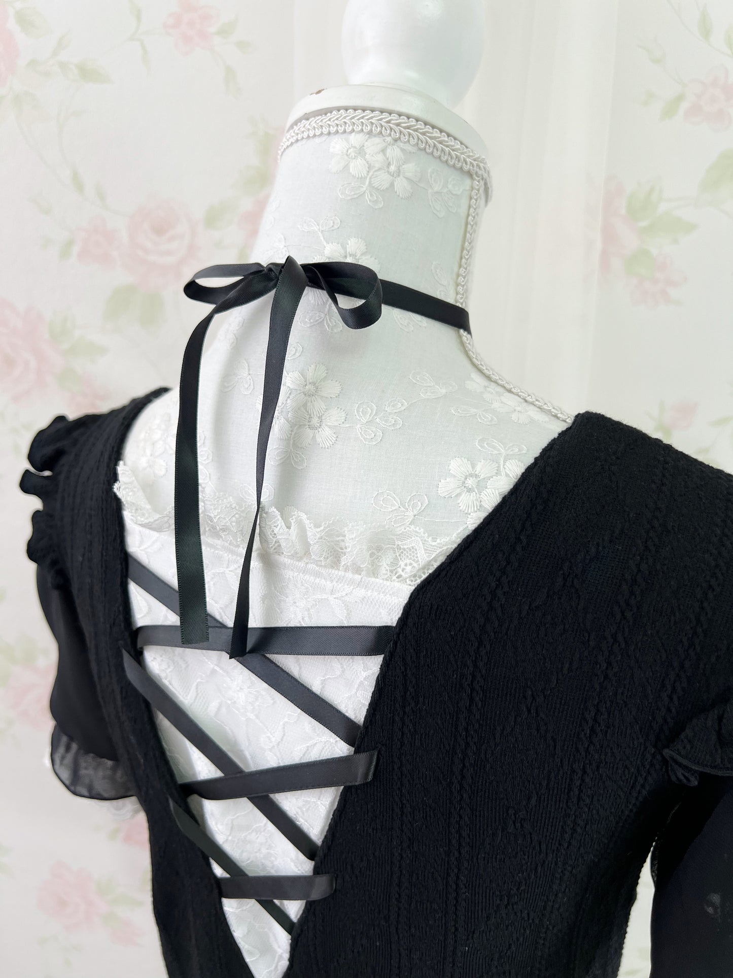 NOEMIE Halter Neck Laced Up Back Top (Black)