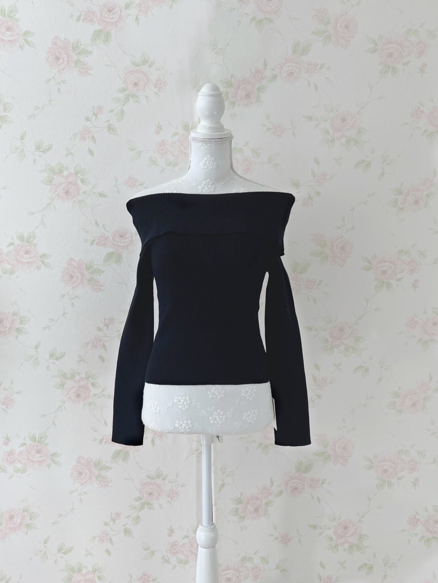 GRL Off Shoulder Knit Top (Black)