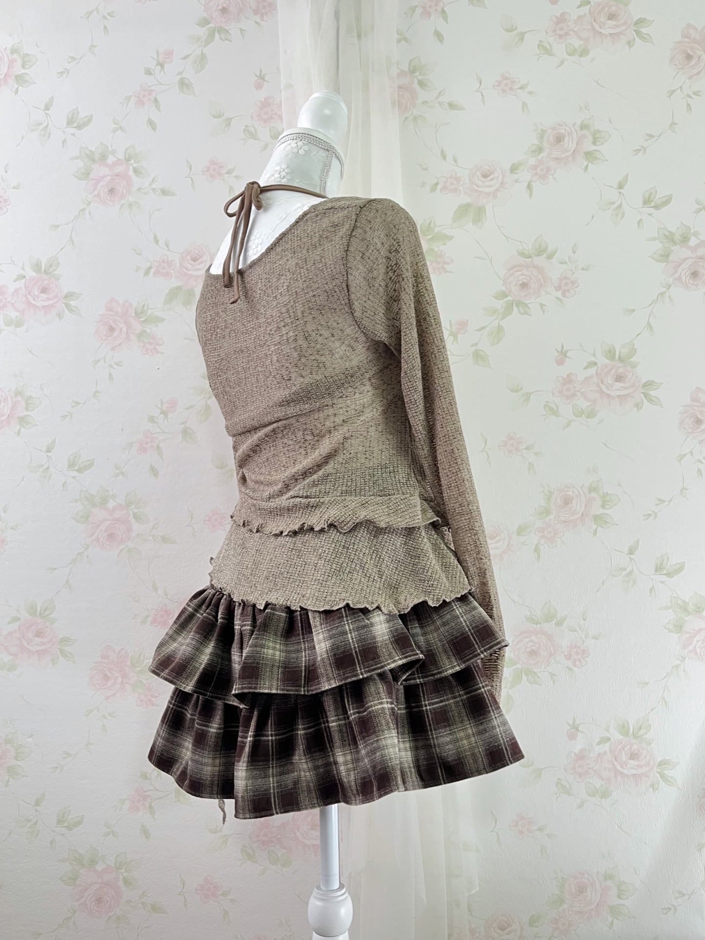 GRL Y2K Layered Halter Neck Top( Milk Tea Beige)