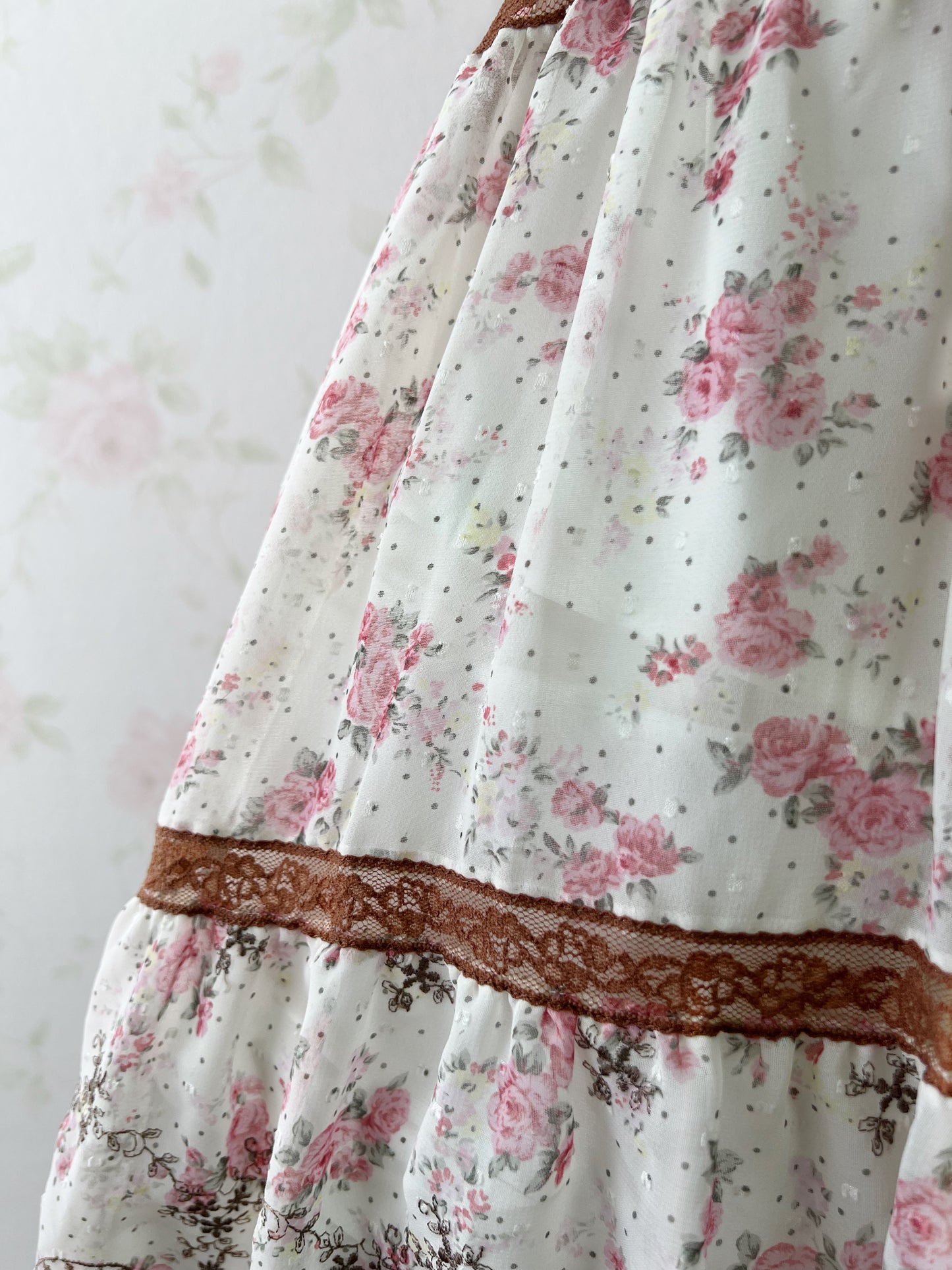 L’EST ROSE Petite Floral Lace Camisole Dress (Ivory)