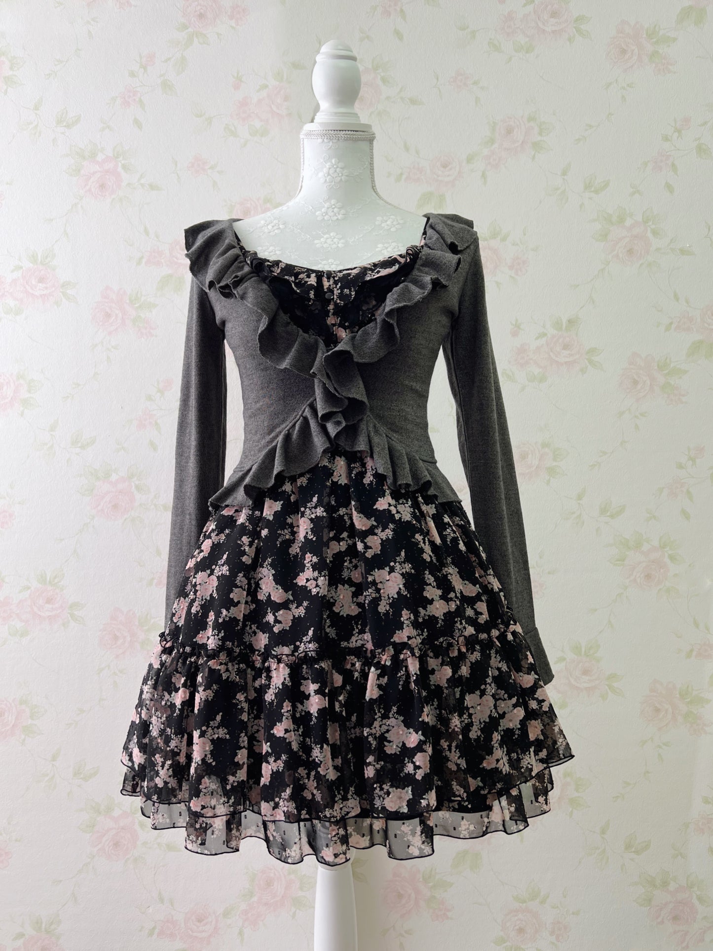 GRL Ruffled V Neck Cardigan (Dark Gray)