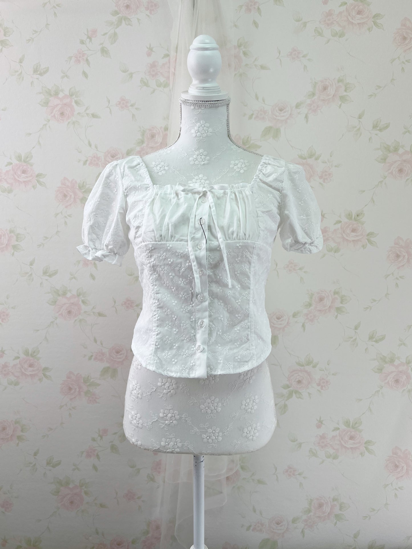 GRL Floral Embroidery Blouse
