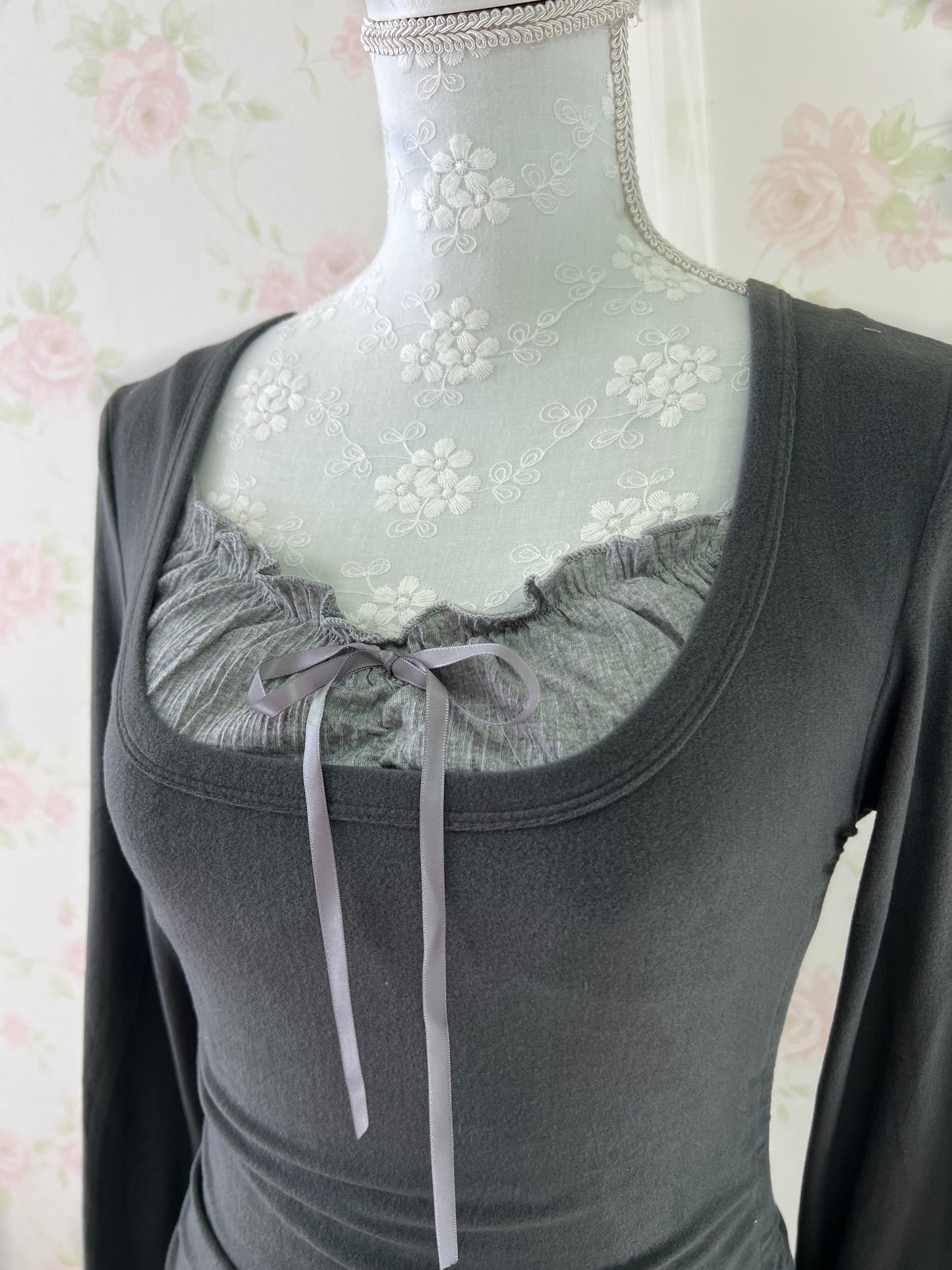 GRL Side String Camisole & T-Shirt Set (Gray)