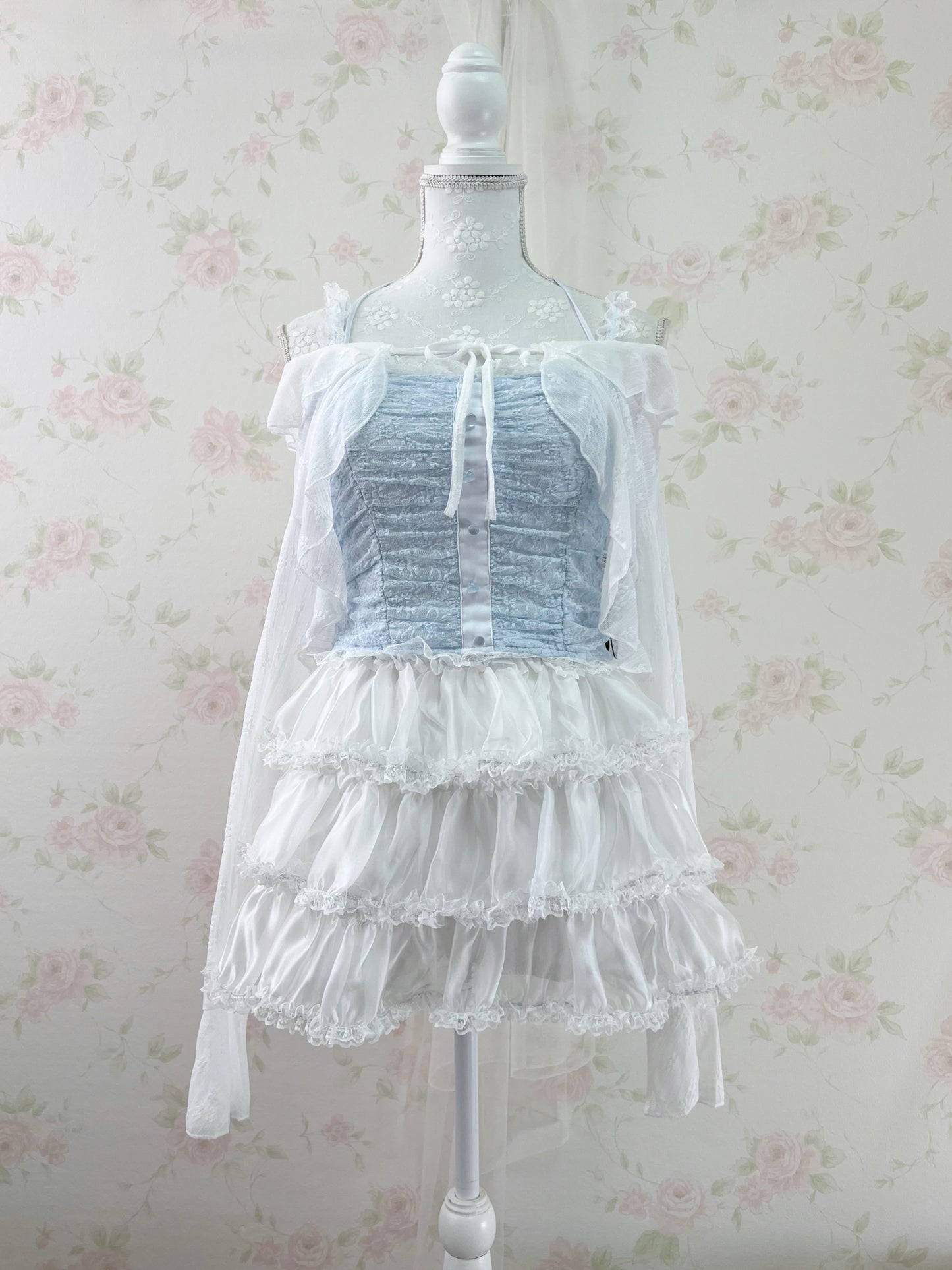 GRL Lacy Halter Neck Camisole (Blue)