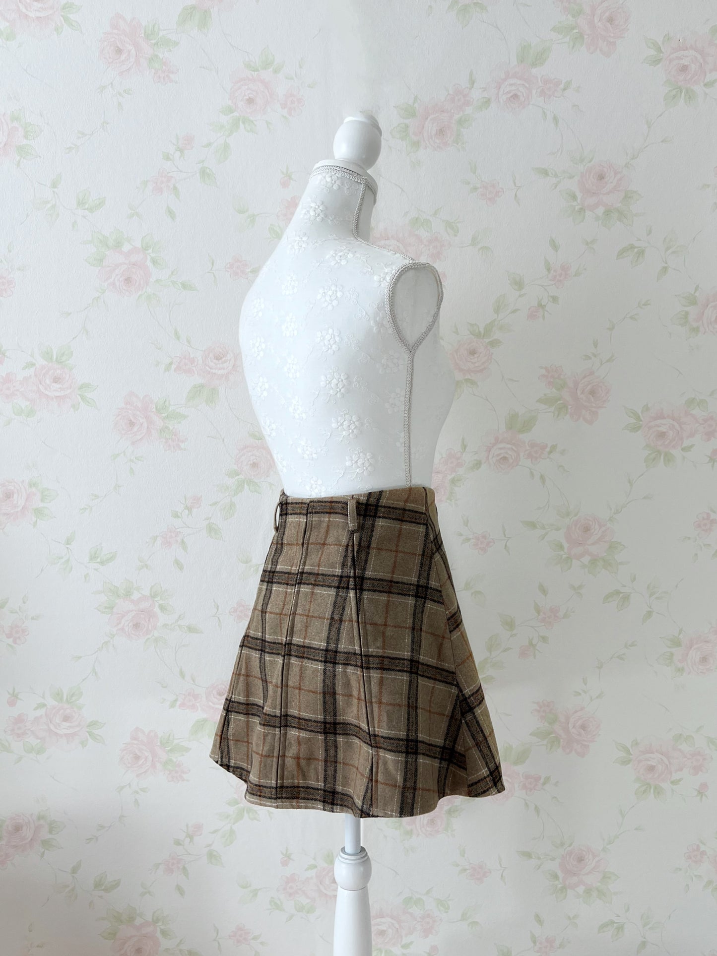 dazzlin Checked Skirt (Caramel Brown)