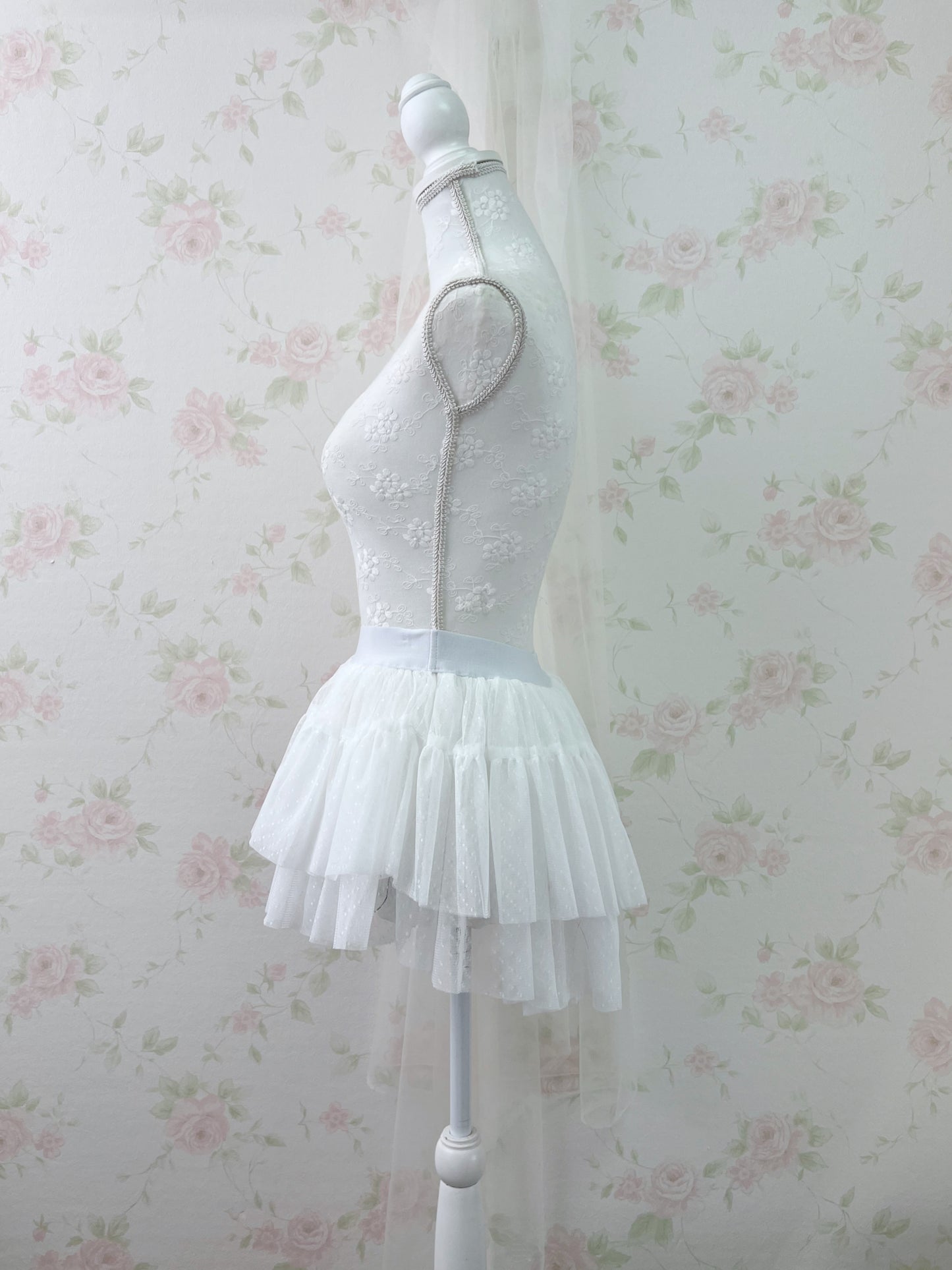 GRL Dot Tulle Mini Sukapan (White)