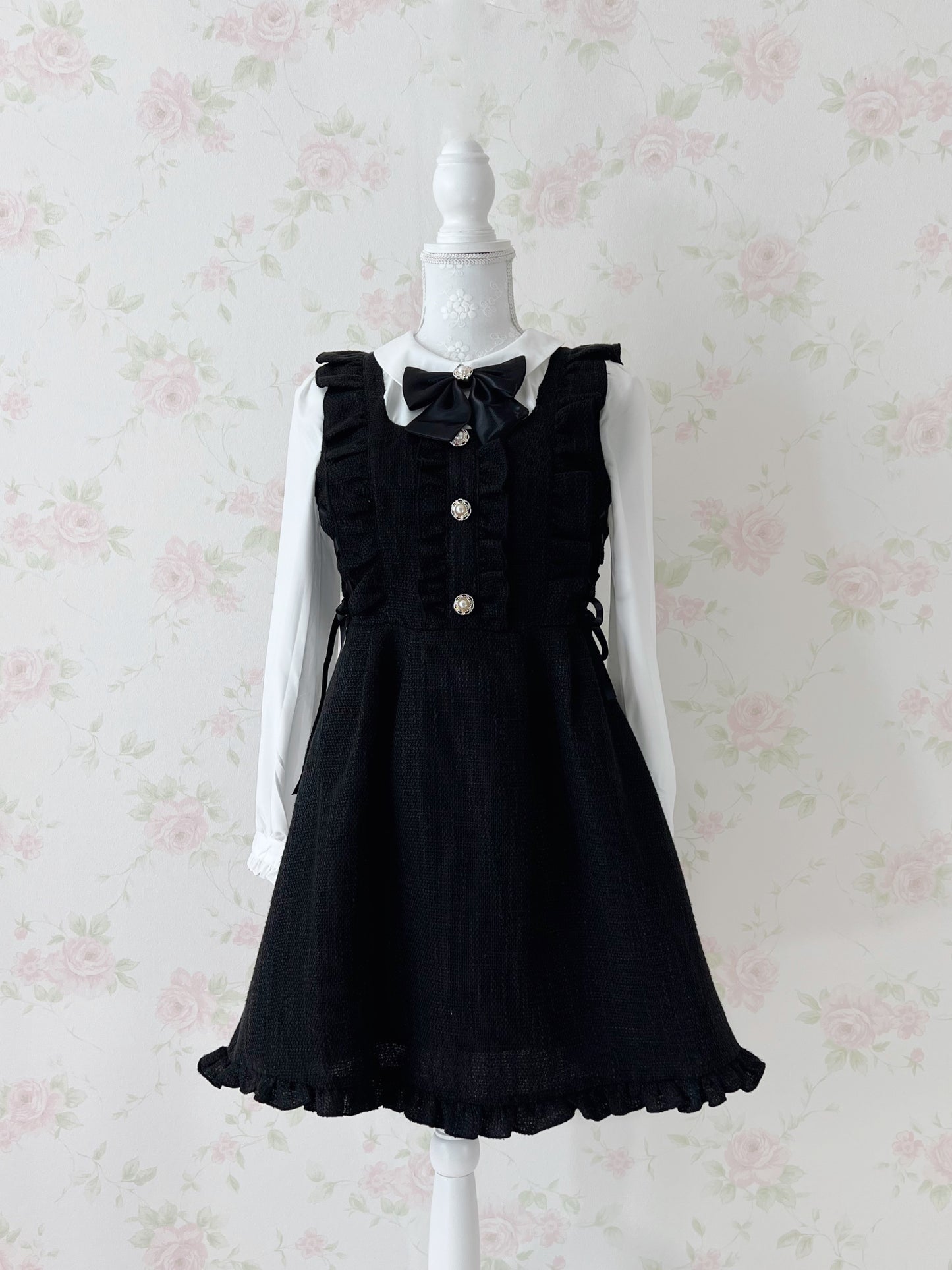 majoretty Jiraikei Tweed Dress (Black)
