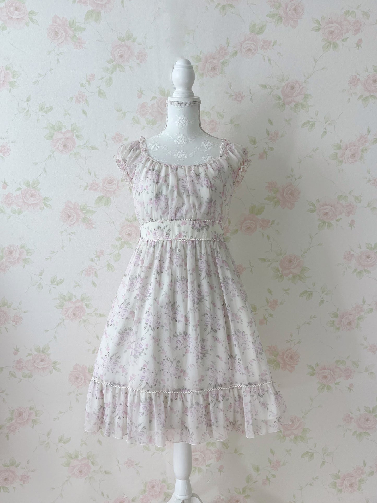 L’EST ROSE Soft Rose Chiffon Dress (Light Pink)