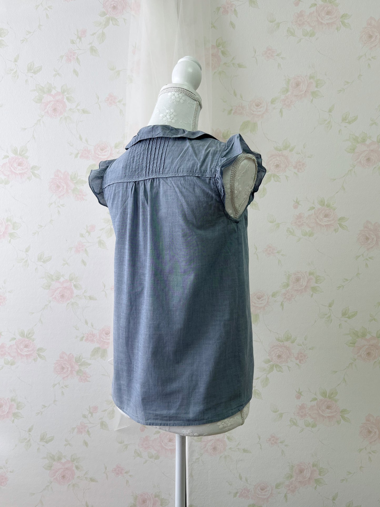 earth music&ecology French Sleeved Blouse (Blue)