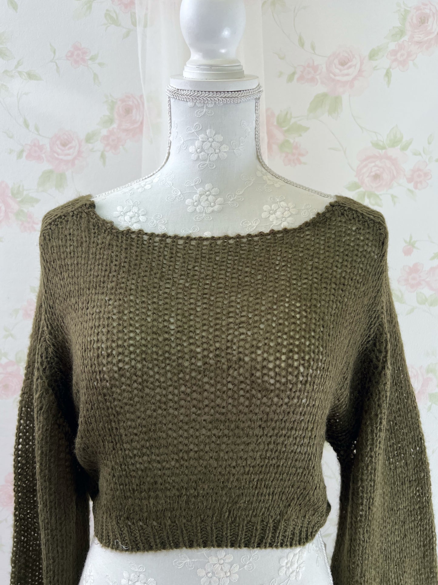 Loose Sleeve Short Sweater (Matcha Khaki)