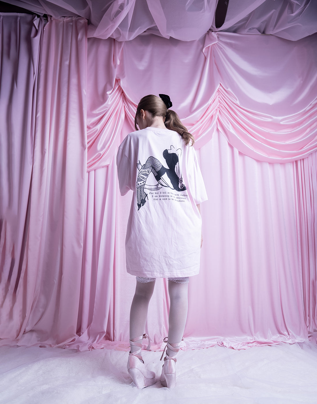 AVENCHUMU Lady T-shirt