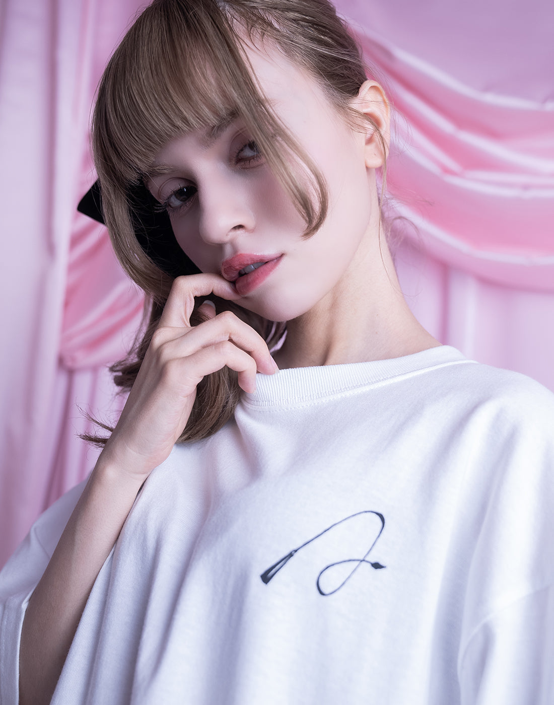 AVENCHUMU Lady T-shirt