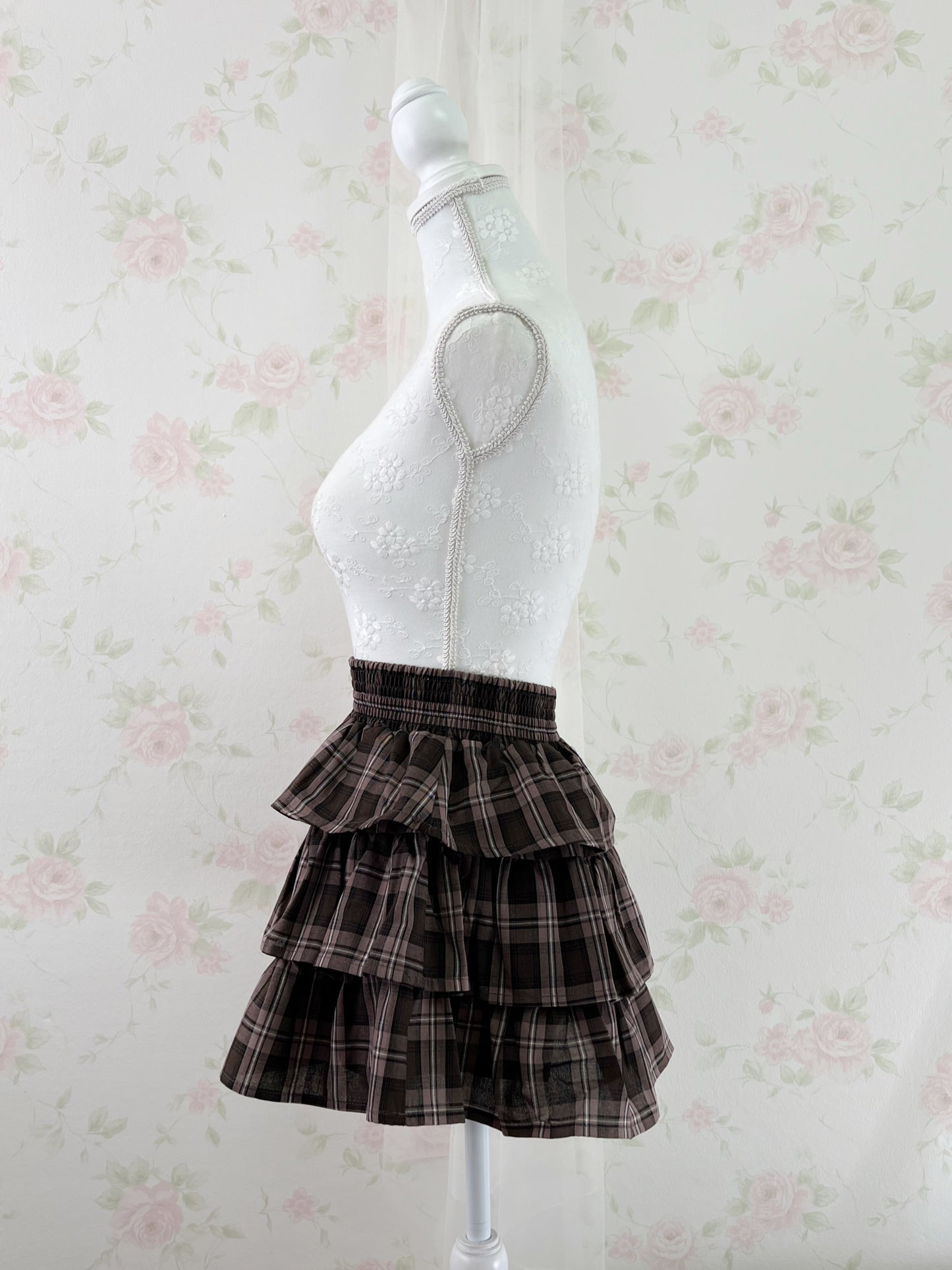 GRL Checked Tiered Skirt (Strawberry Chocolate)