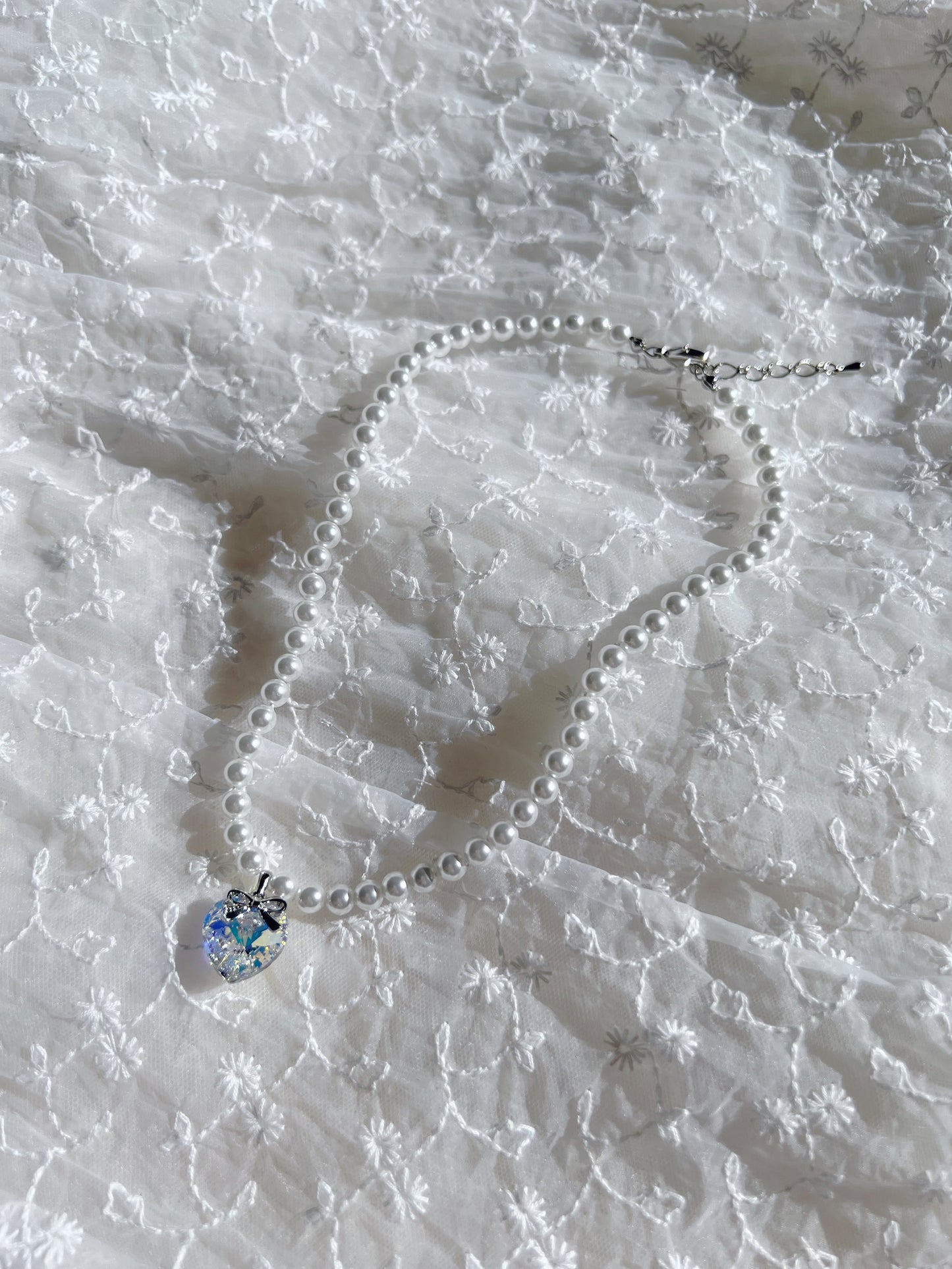 Sweet Prism Heart Pearl Necklace