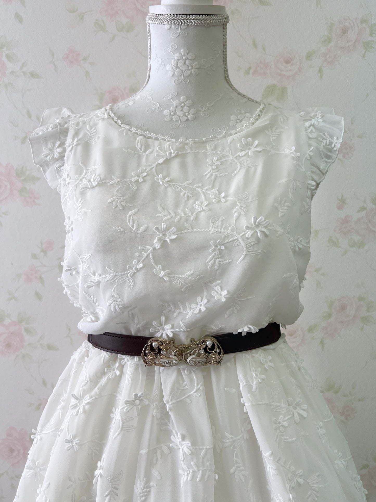 Prime Pattern Floral Lace Shoujo Dress (White)