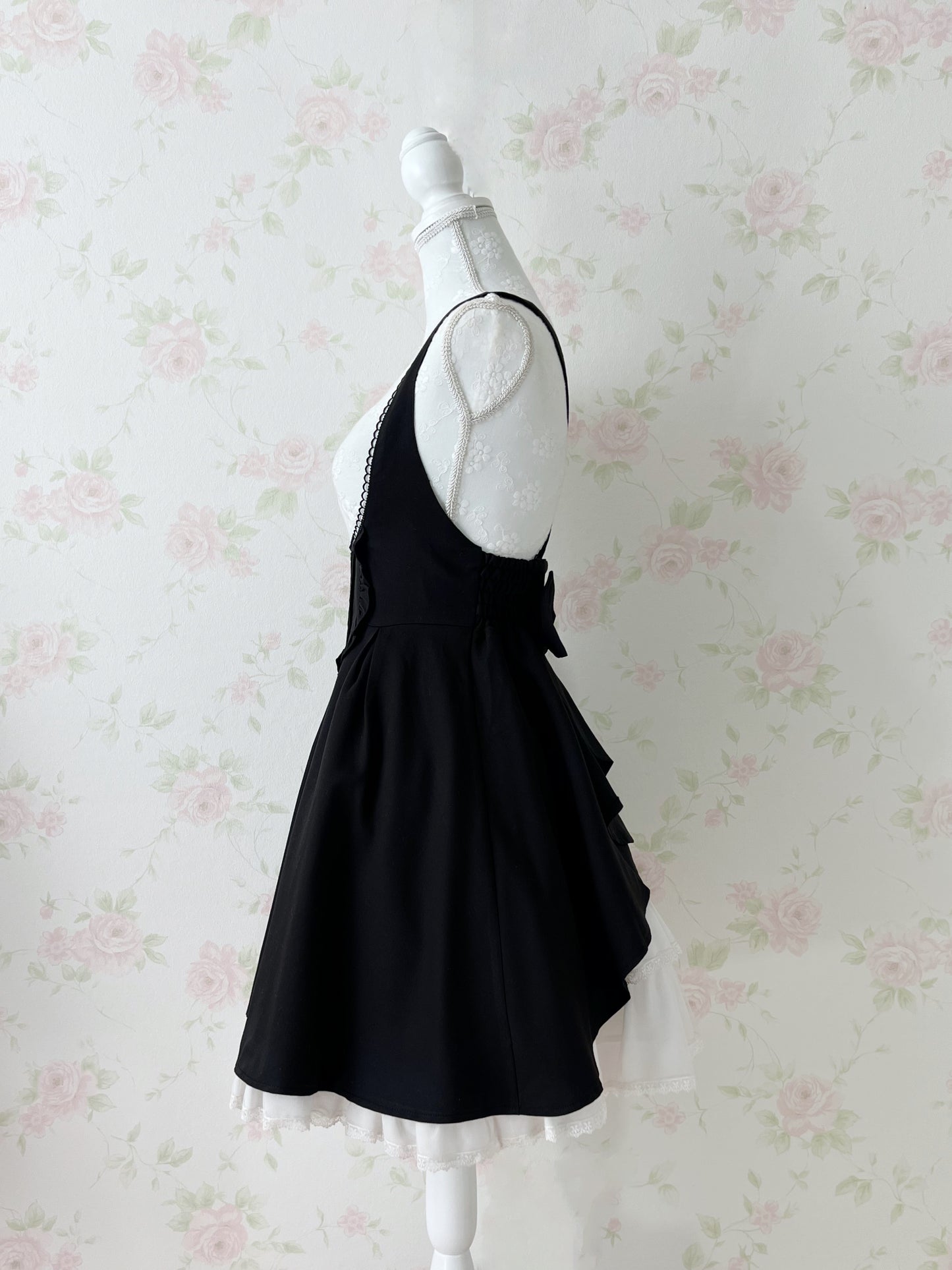 Secret Honey Back Bow Jumper Dress (Black)