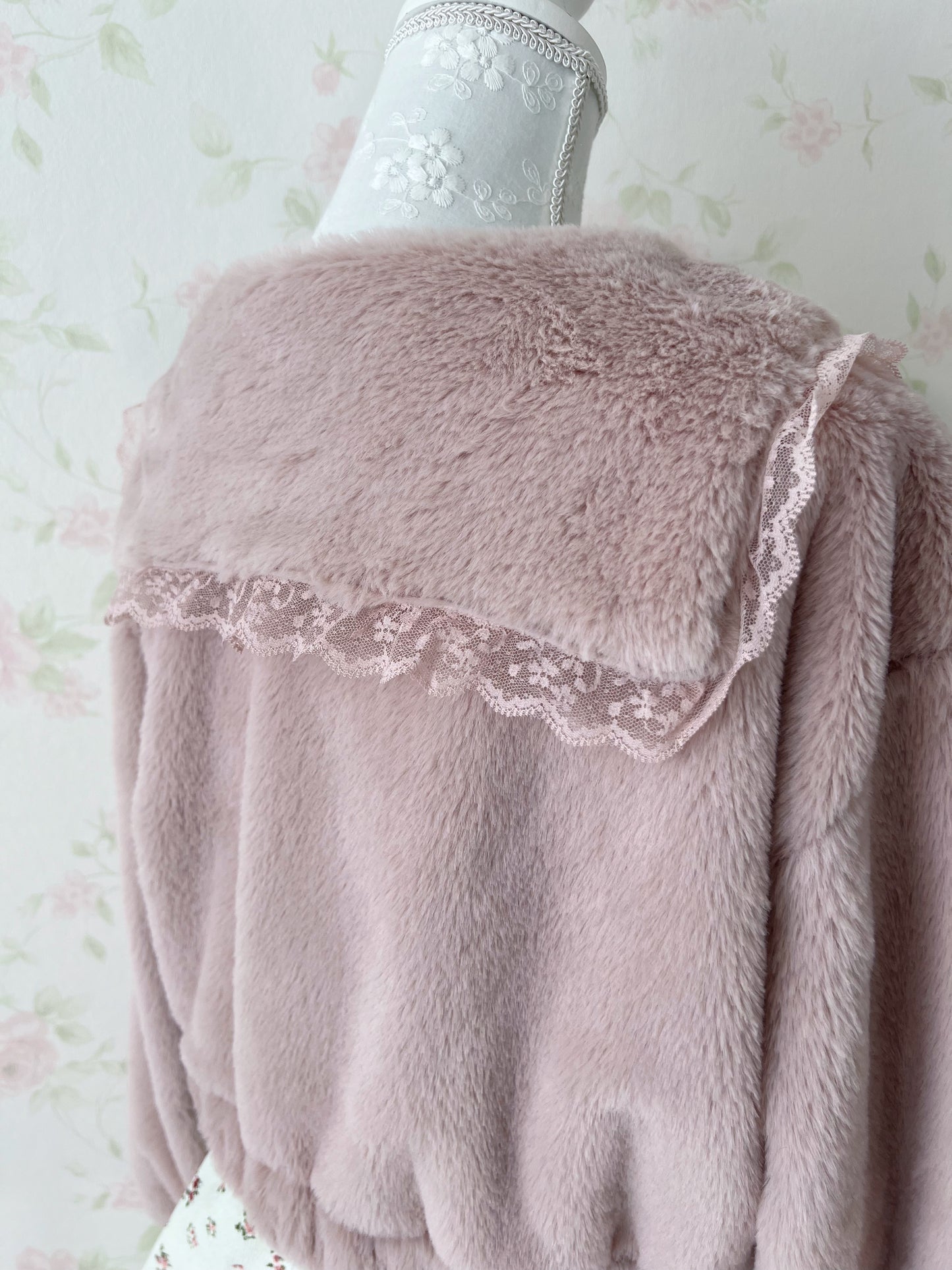 majoretty Lacy Sailor Collar Eco Fur Jacket (Pink)