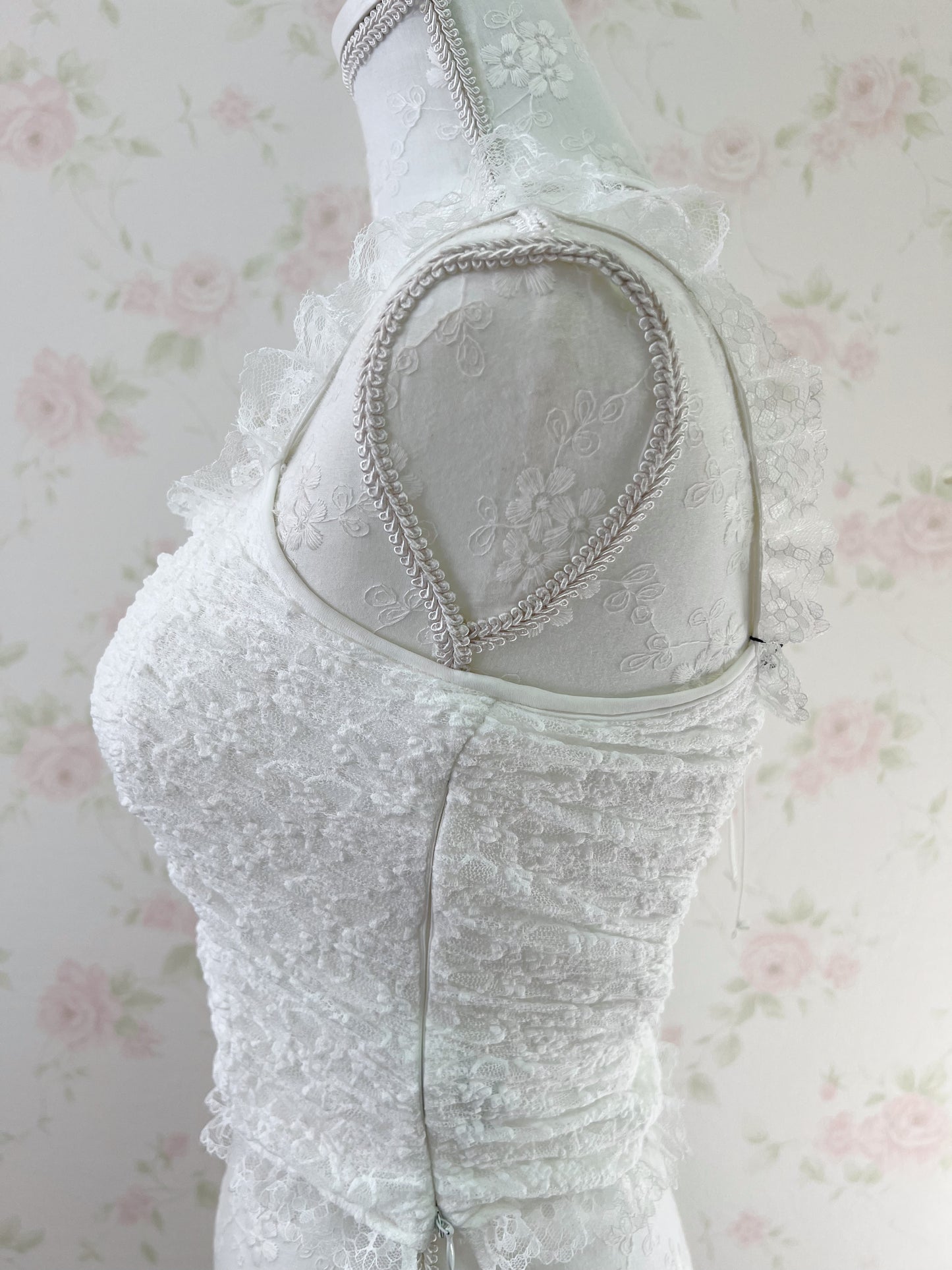 GRL Lacy Halter Neck Camisole (White)