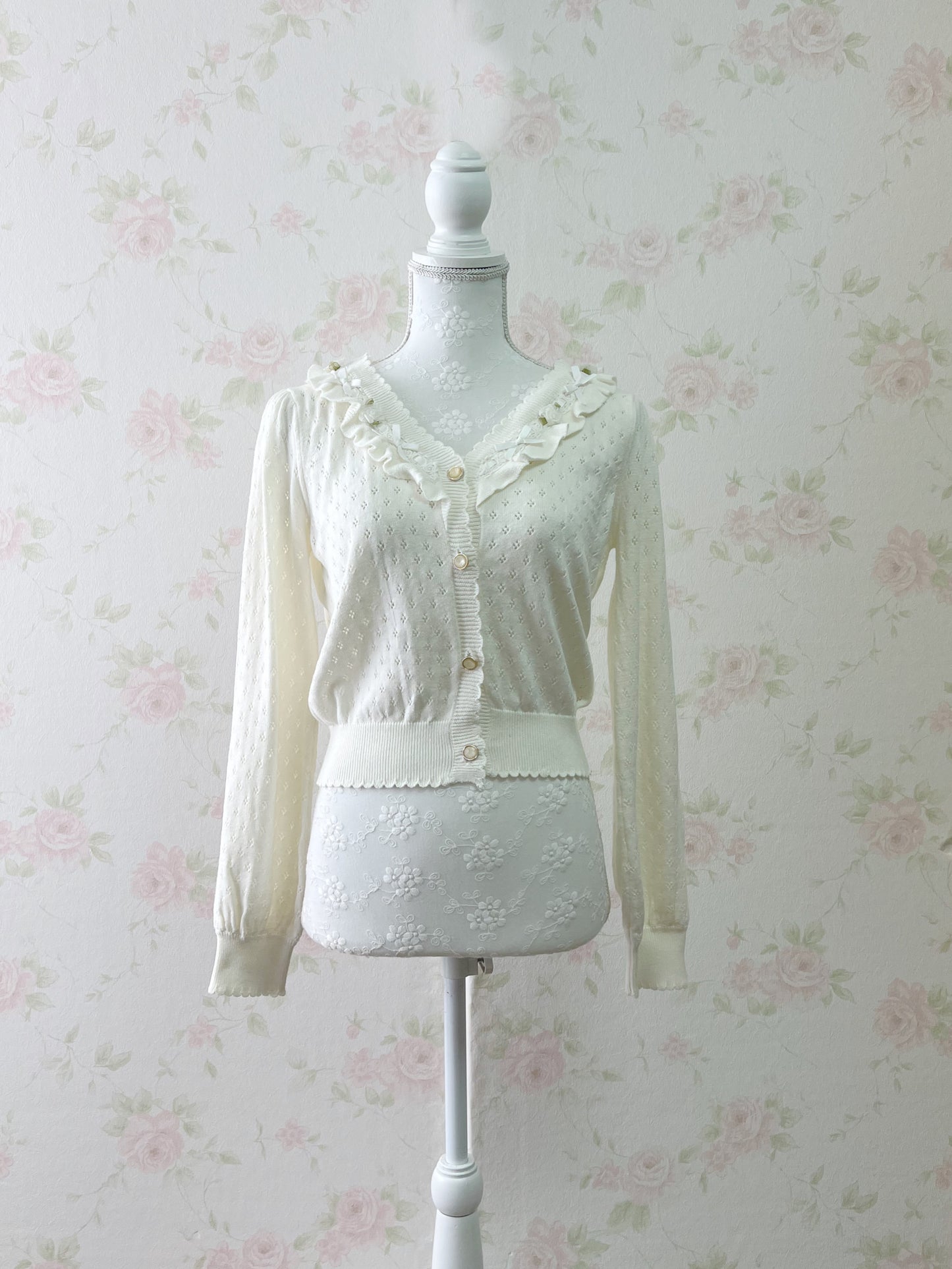 LIZ LISA White Rose V Cardigan (White)