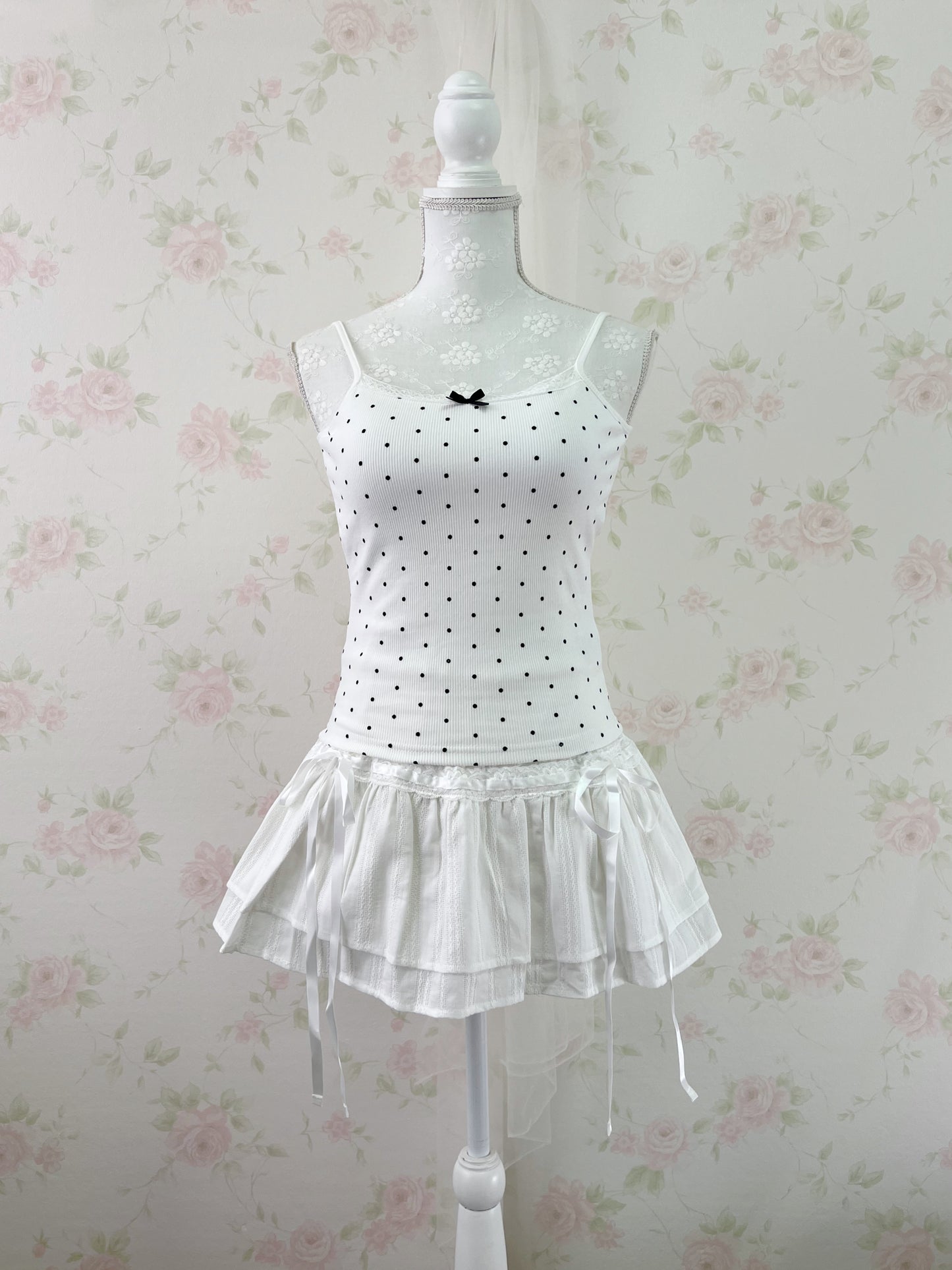 GRL Lace Bow Polka Dot Camisole With Cups (White)