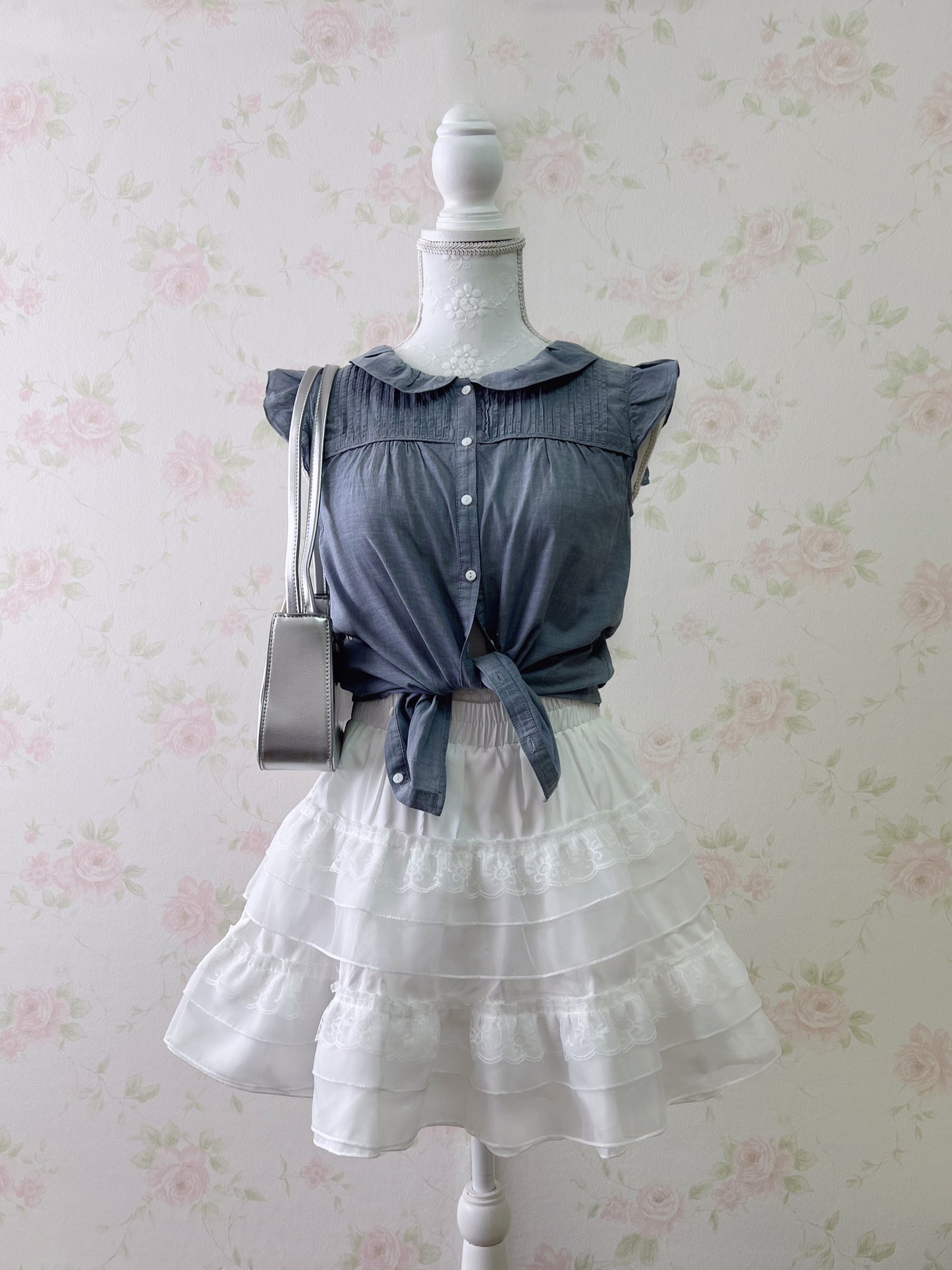 earth music&ecology French Sleeved Blouse (Blue)
