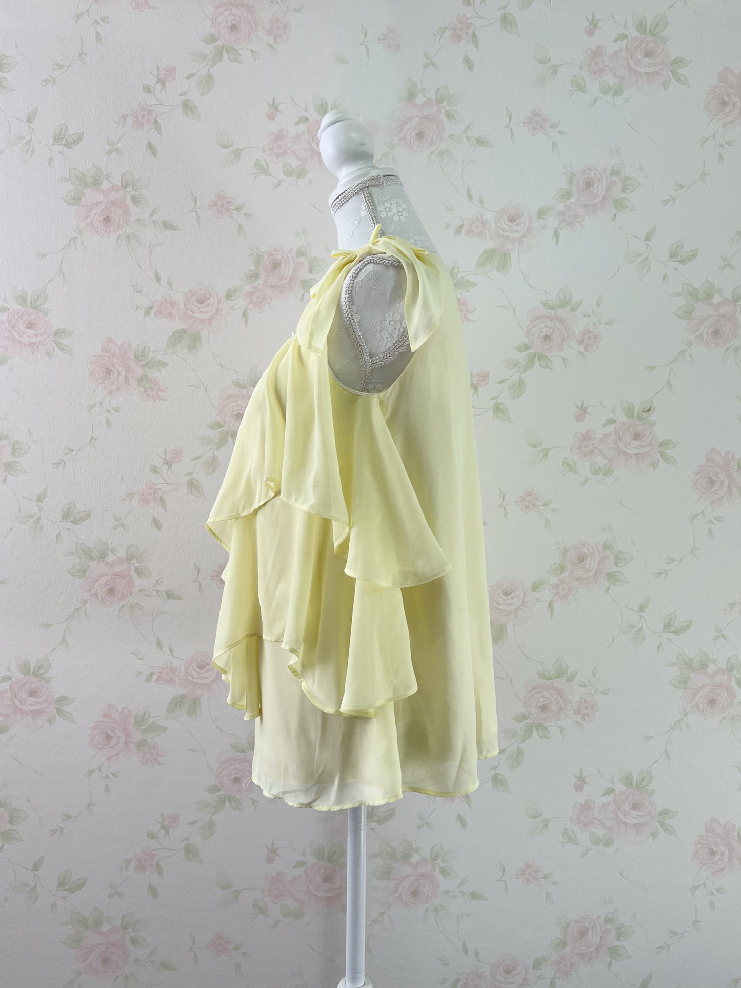 CECIL McBEE Tiered Tunic Top (Yellow)