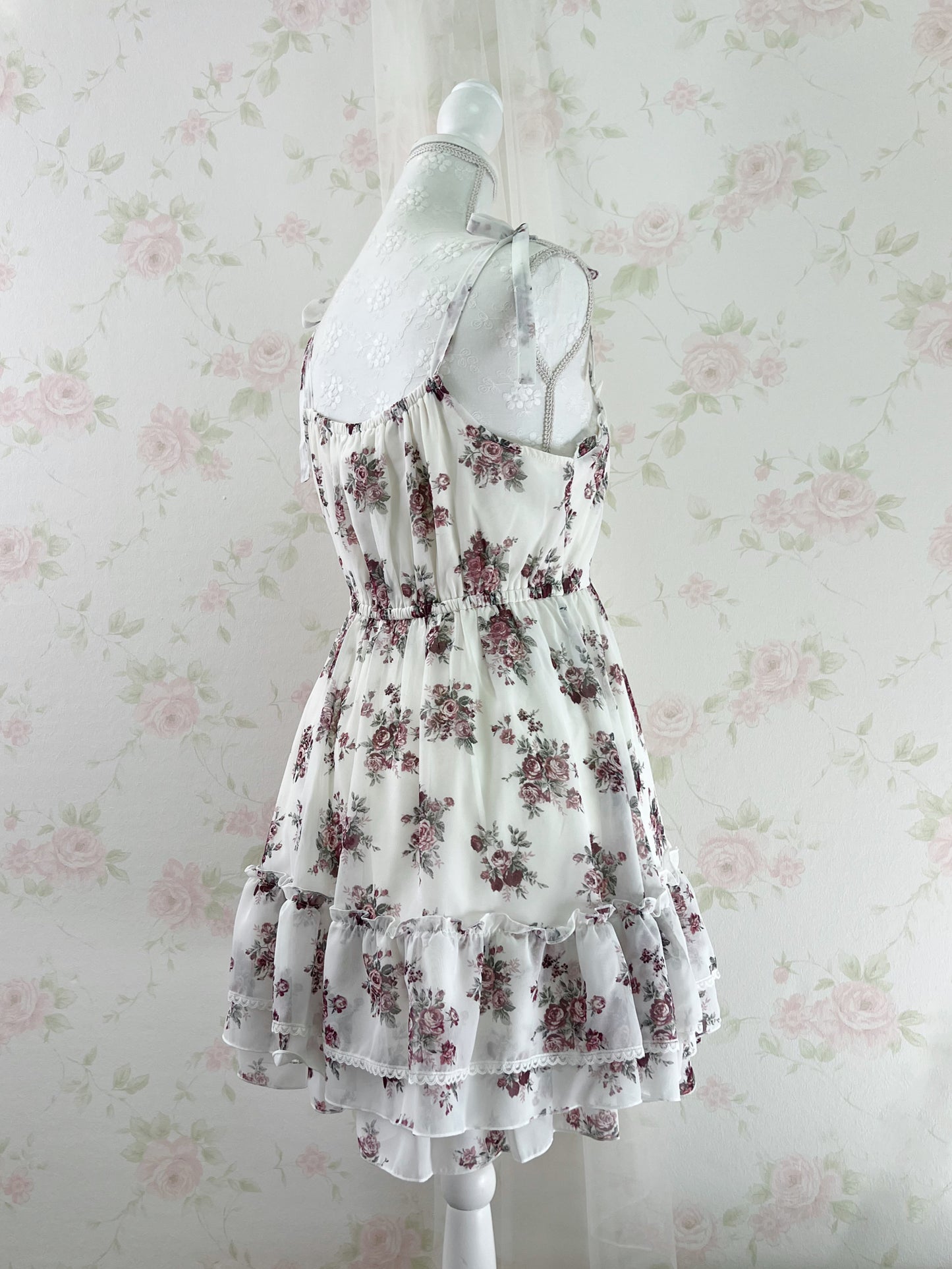 axes femme Floral Tunic Top (White)