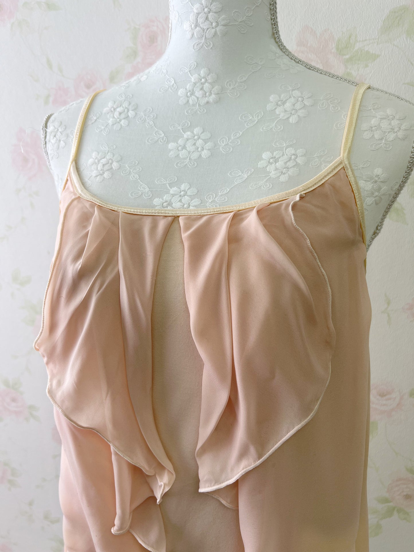 (21% OFF) rienda Chiffon Camisole Dress (Peach Pink)
