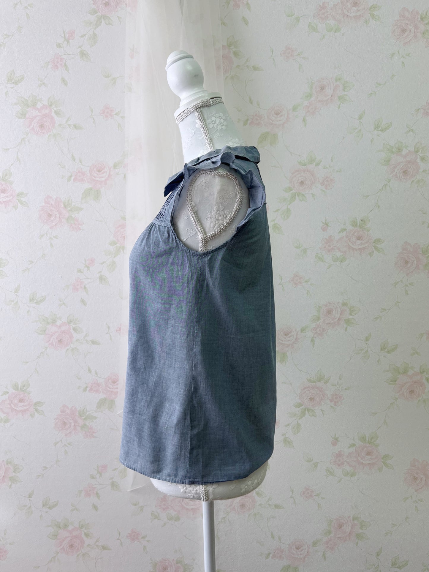 earth music&ecology French Sleeved Blouse (Blue)