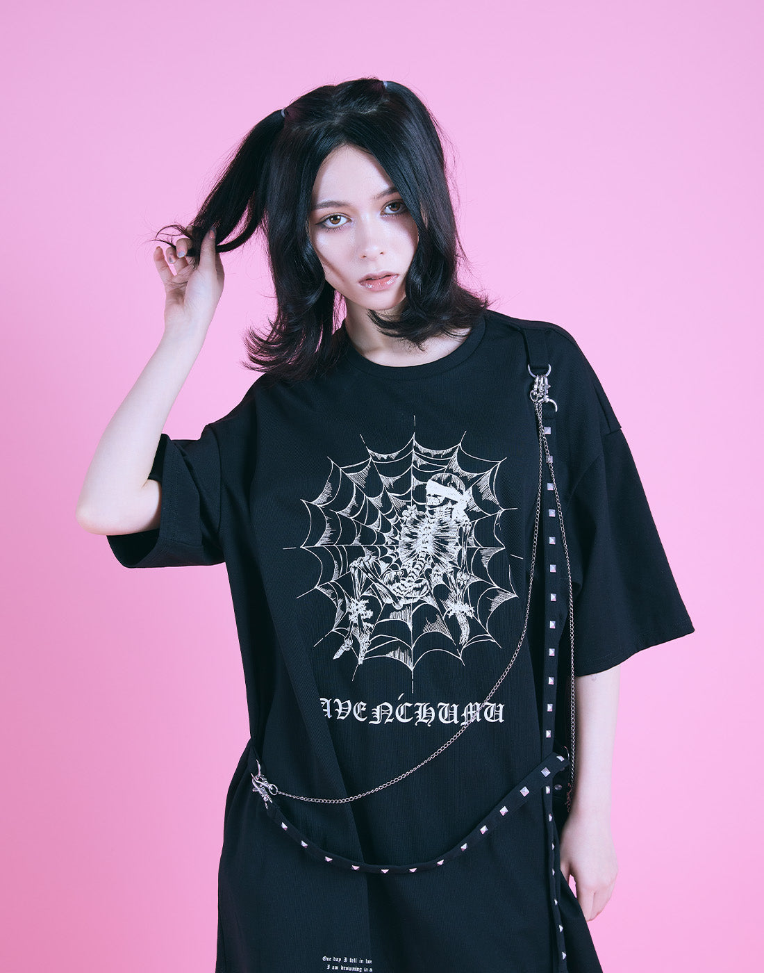 AVENCHUMU Skull illustration print studded cross t-shirt