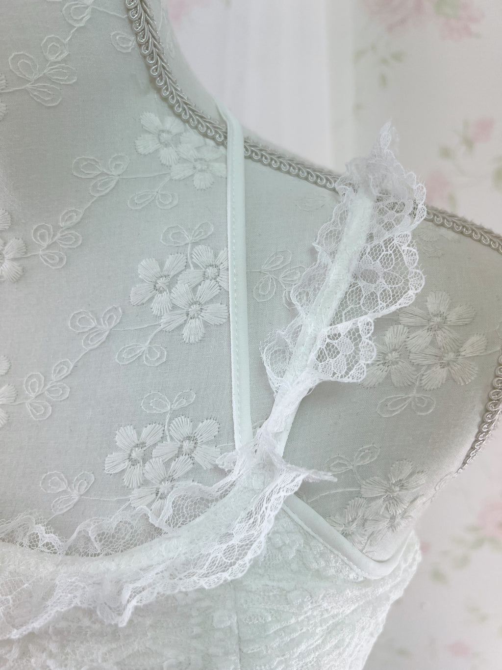 Lacy Halter Neck Camisole (White)