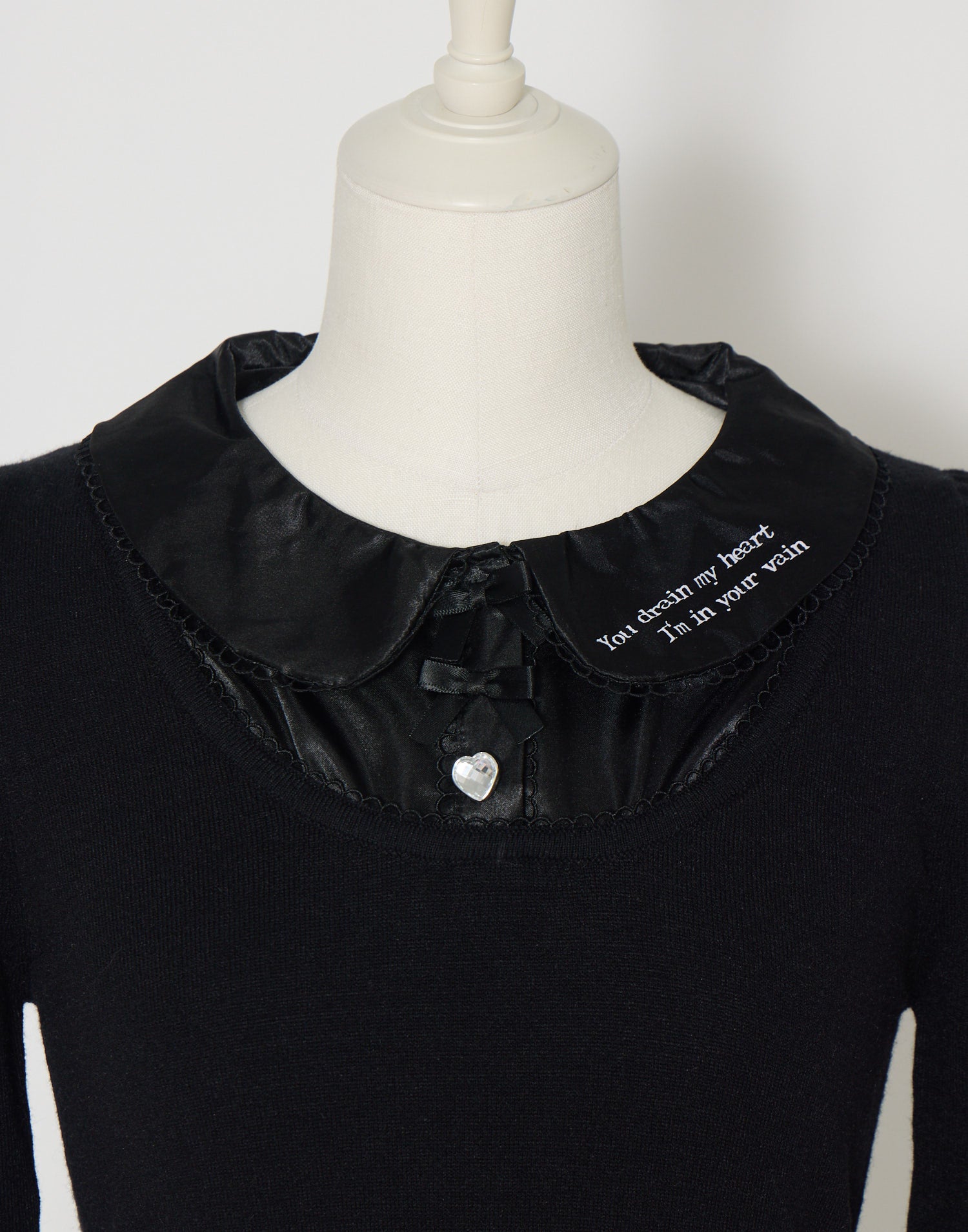 AVENCHUMU Satin blouse ribbon jewele knit tops