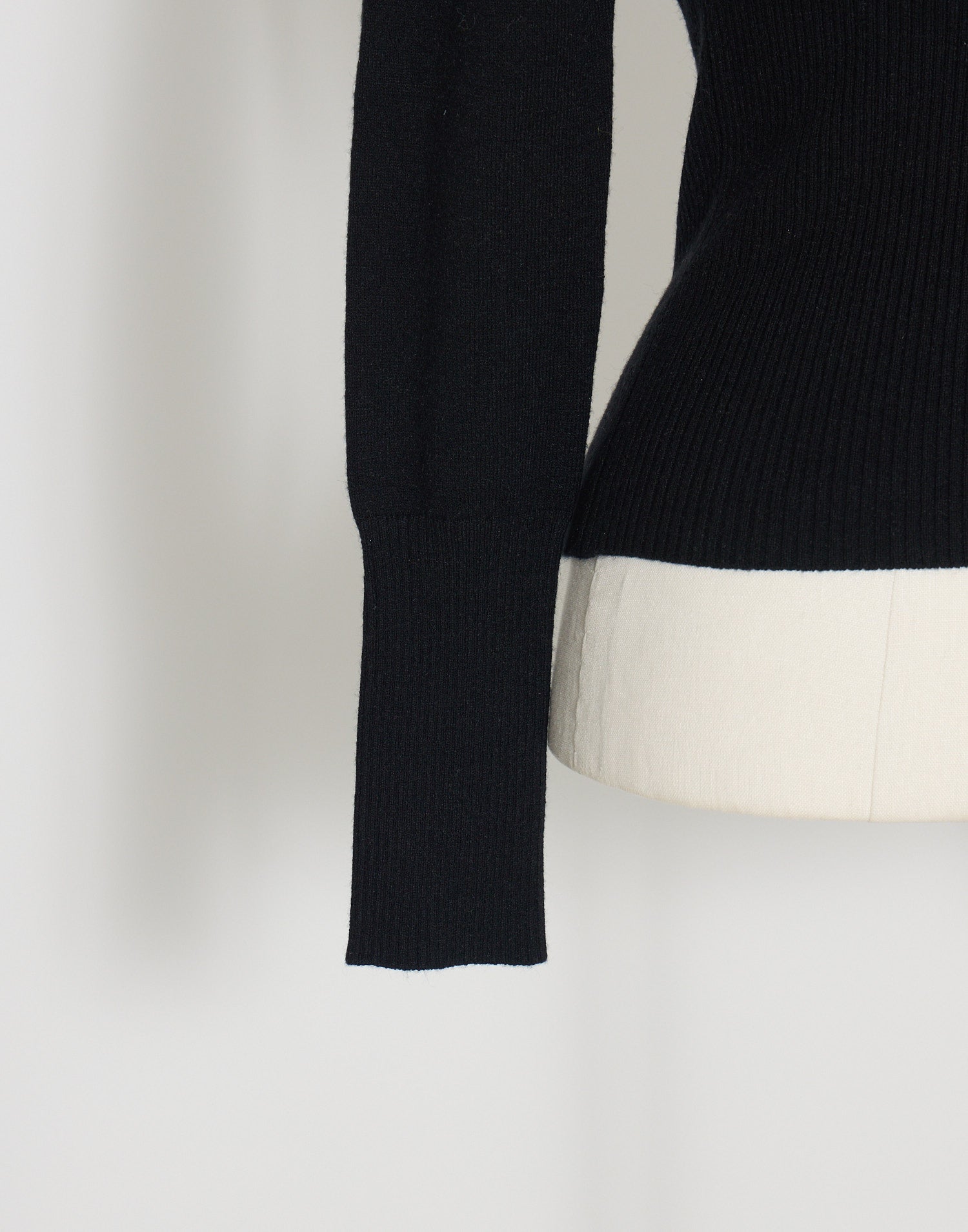 AVENCHUMU Satin blouse ribbon jewele knit tops