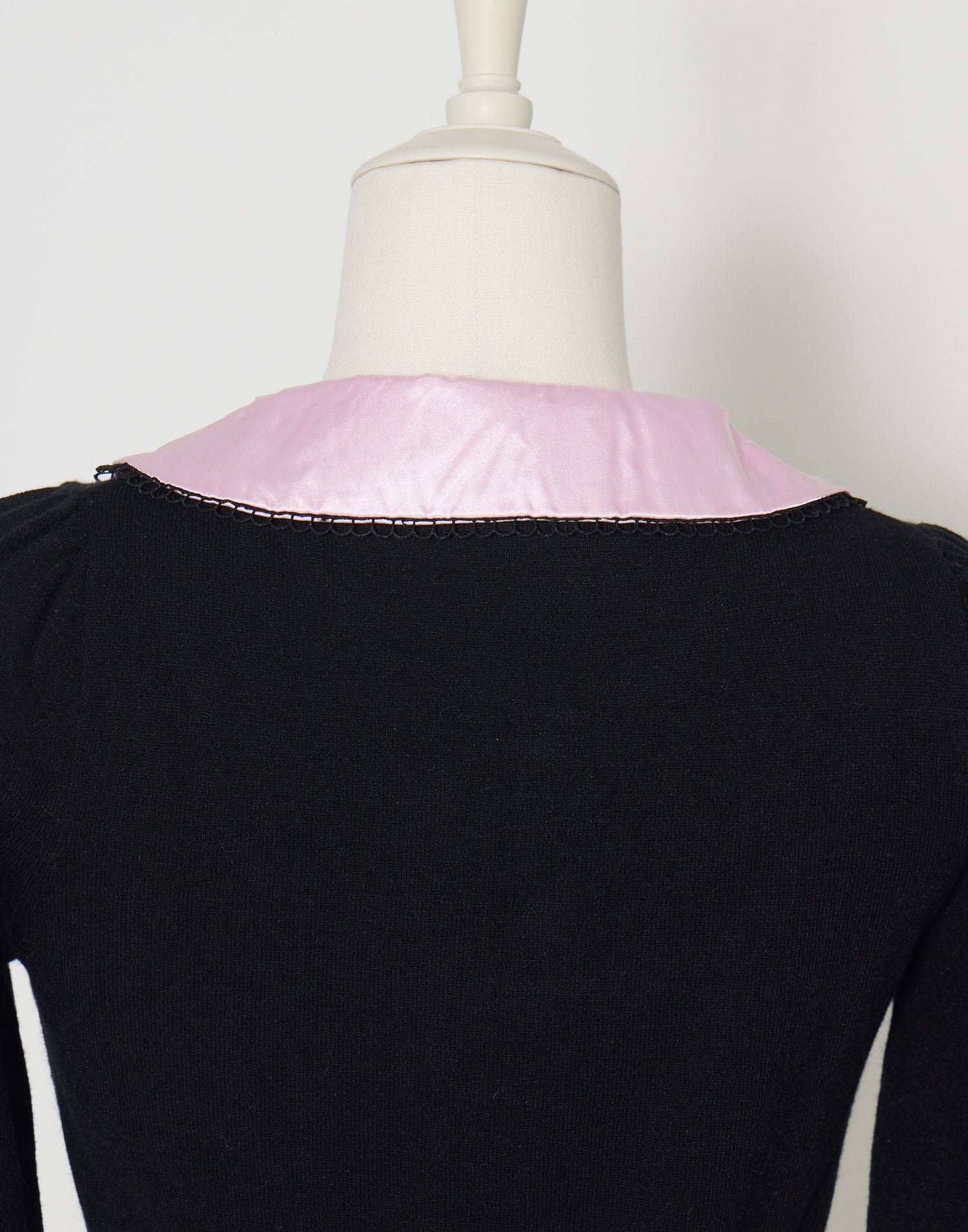 AVENCHUMU Satin blouse ribbon jewele knit tops