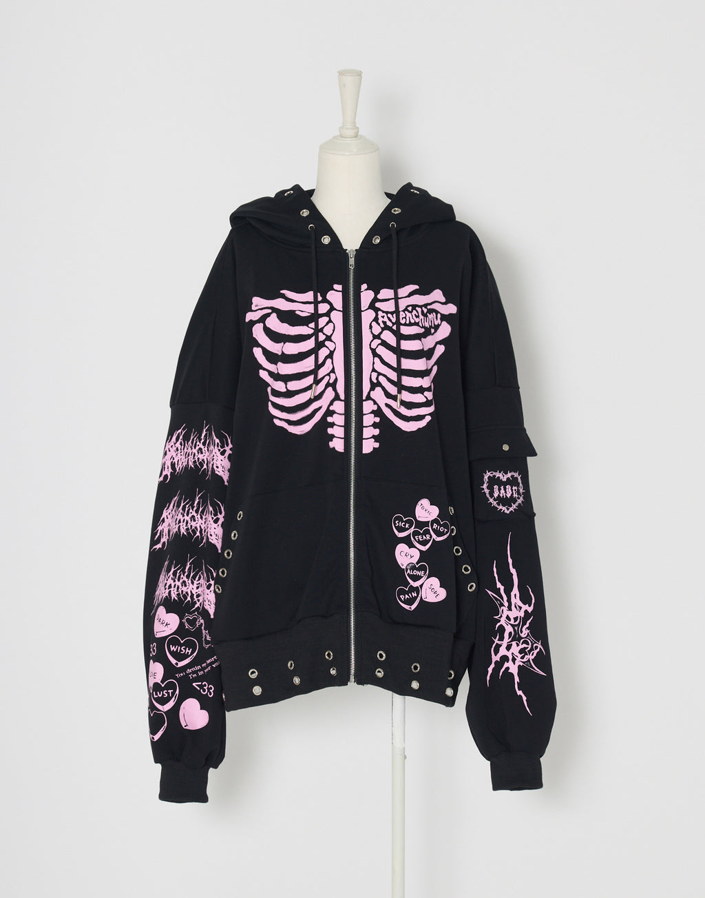 AVENCHUMU ValentineBunny print lace frame t-shirt (Copy)