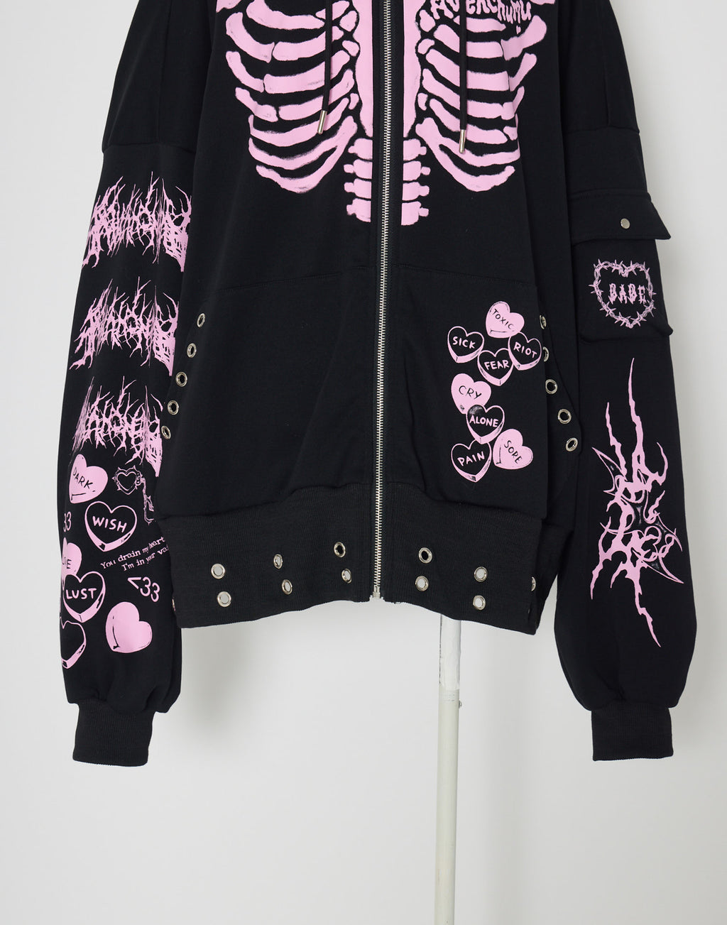 AVENCHUMU ValentineBunny print lace frame t-shirt (Copy)