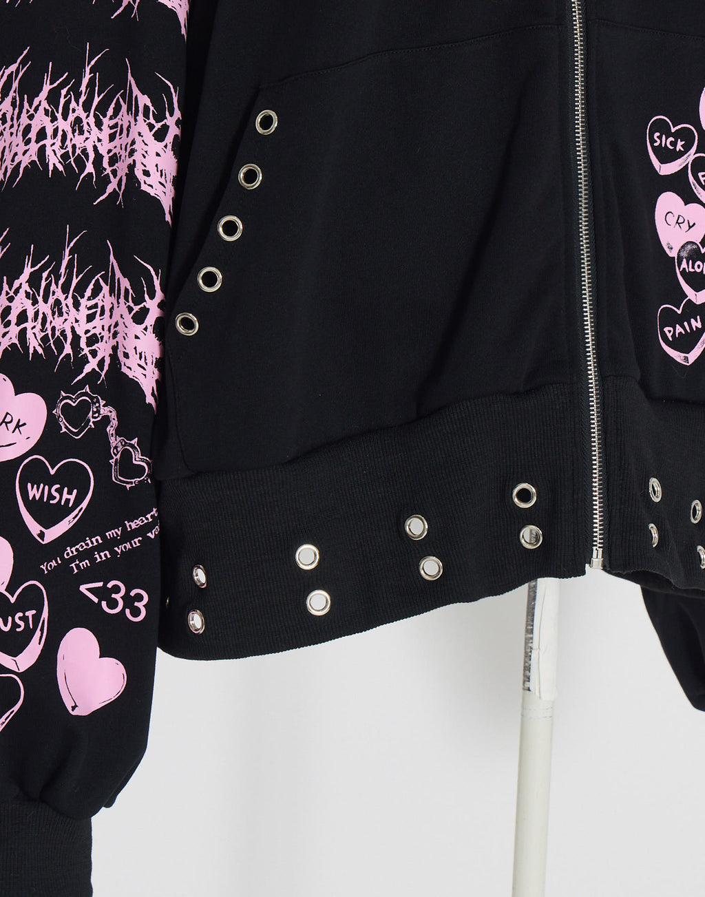 AVENCHUMU ValentineBunny print lace frame t-shirt (Copy)