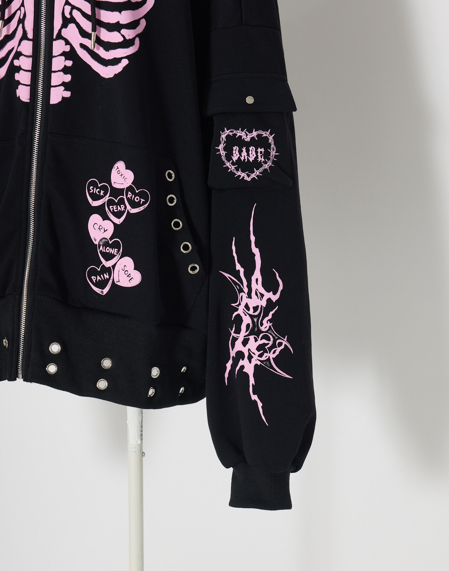 AVENCHUMU ValentineBunny print lace frame t-shirt (Copy)